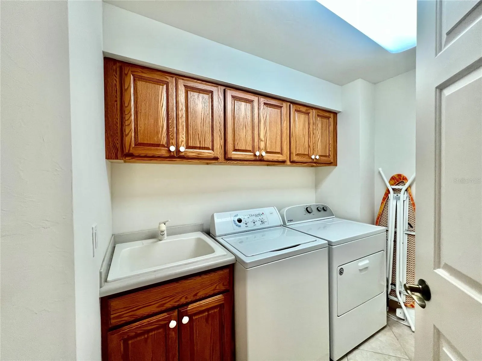3321 SUNSET KEY CIR #501, #501