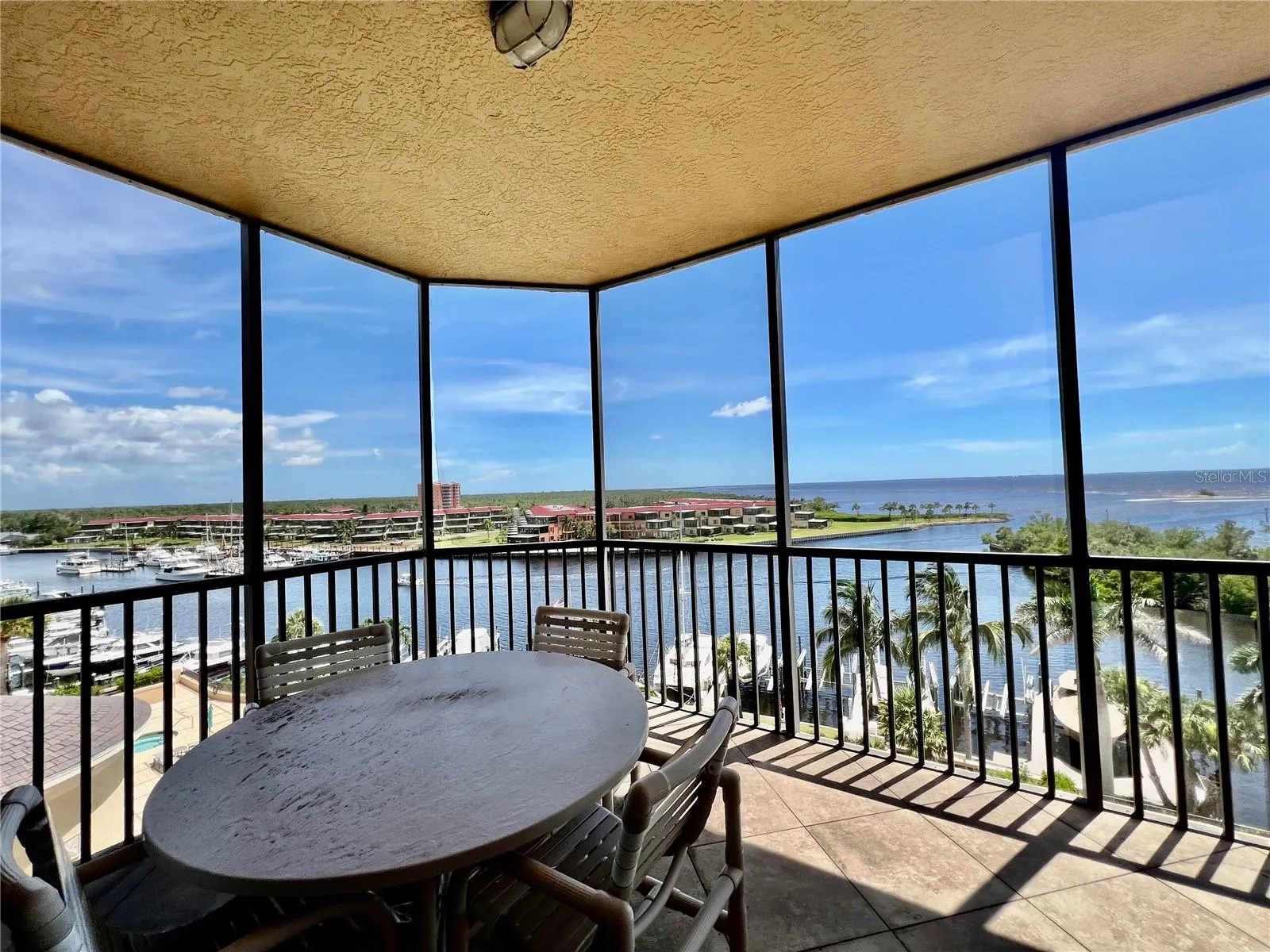 3321 SUNSET KEY CIR #501, #501
