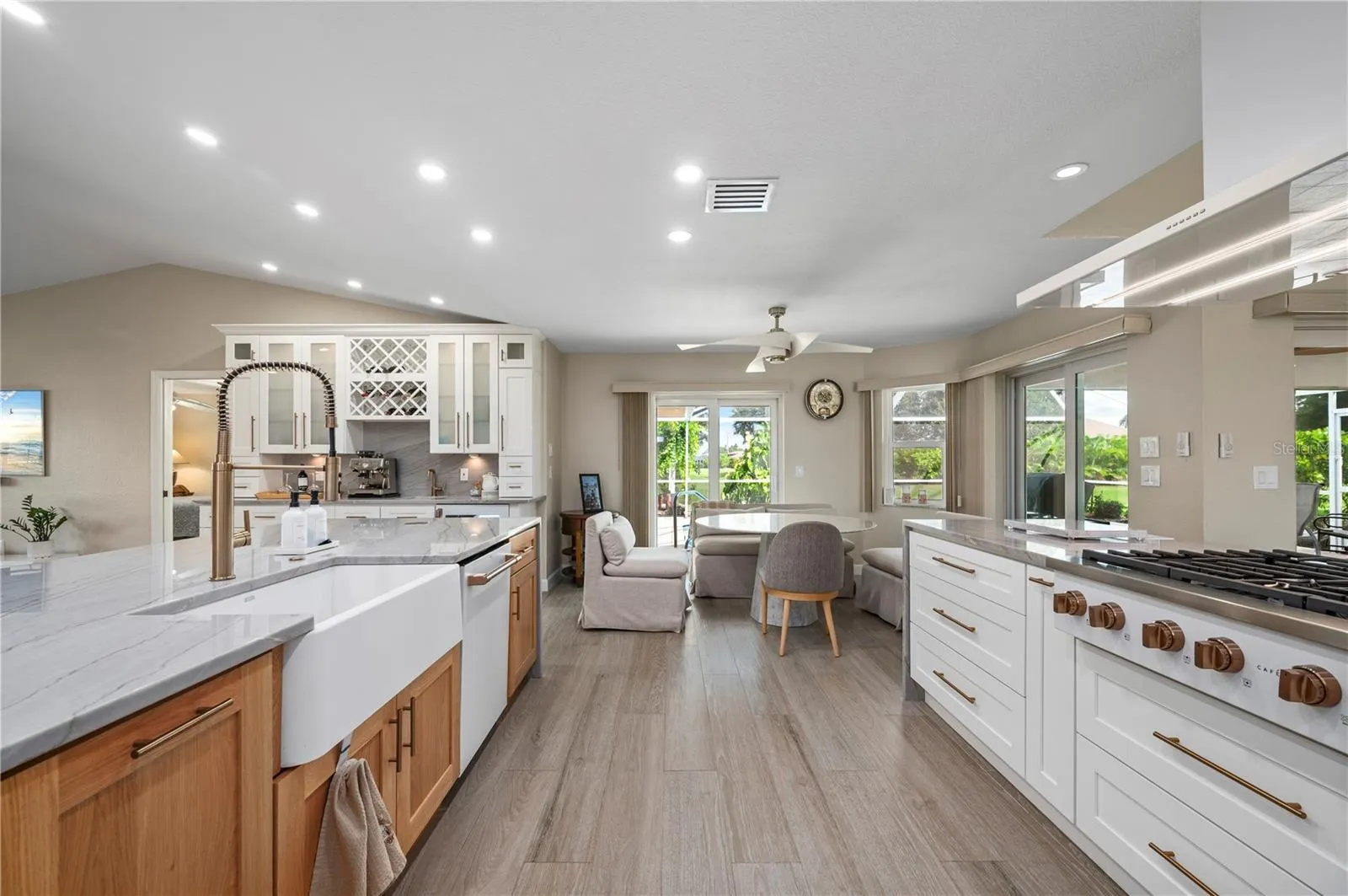 26176 ARGENTINA DR