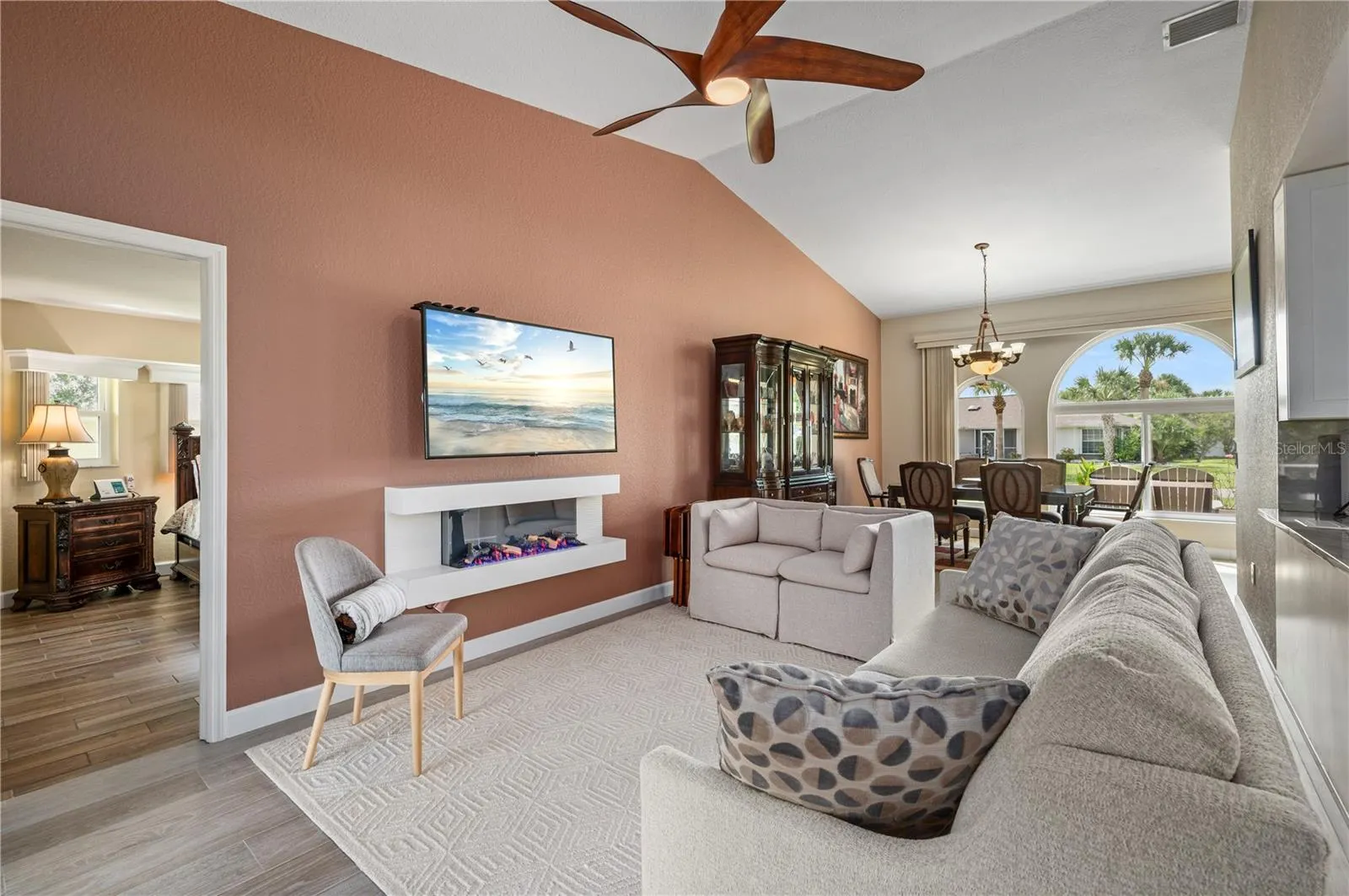 26176 ARGENTINA DR