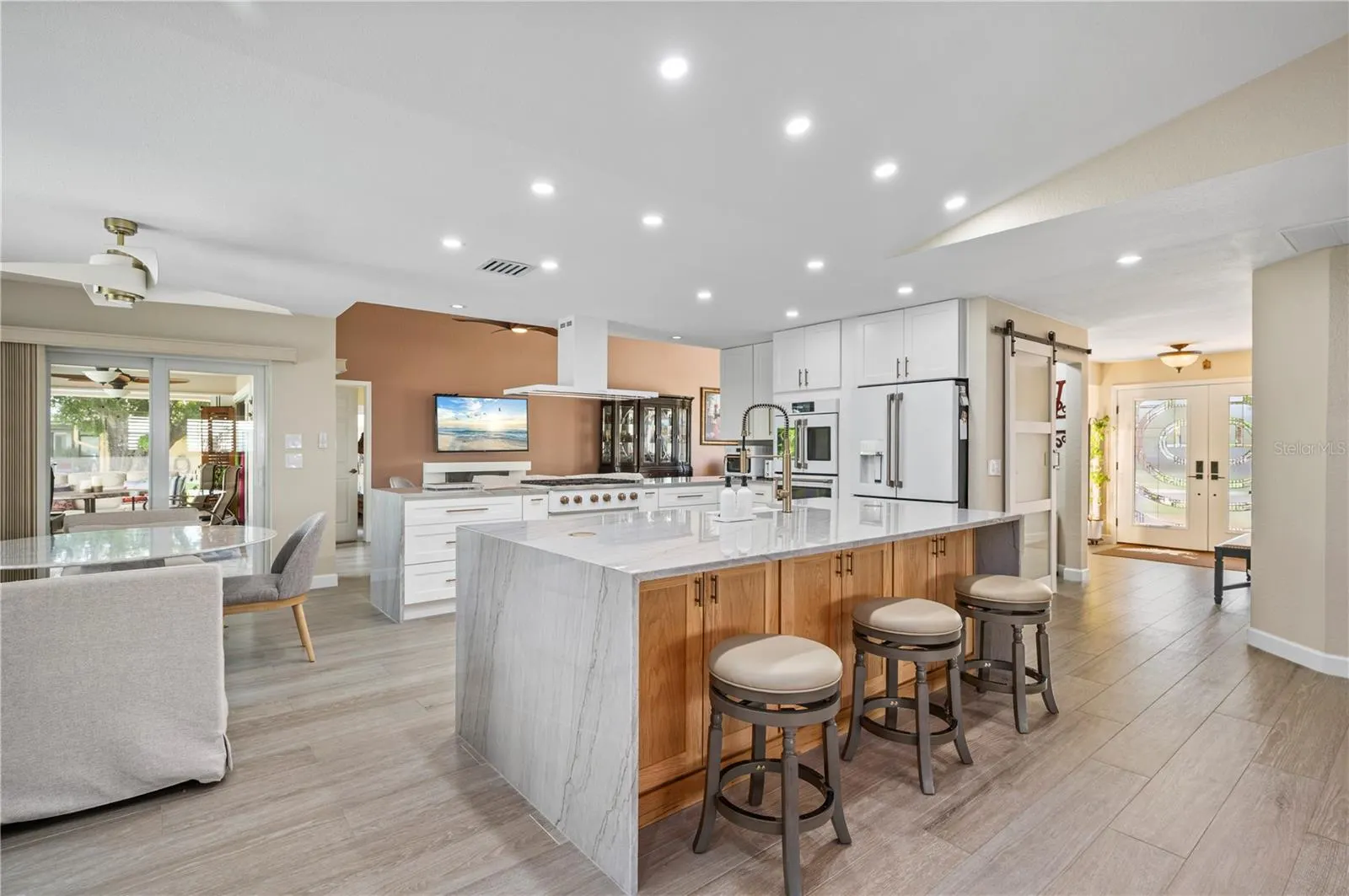 26176 ARGENTINA DR