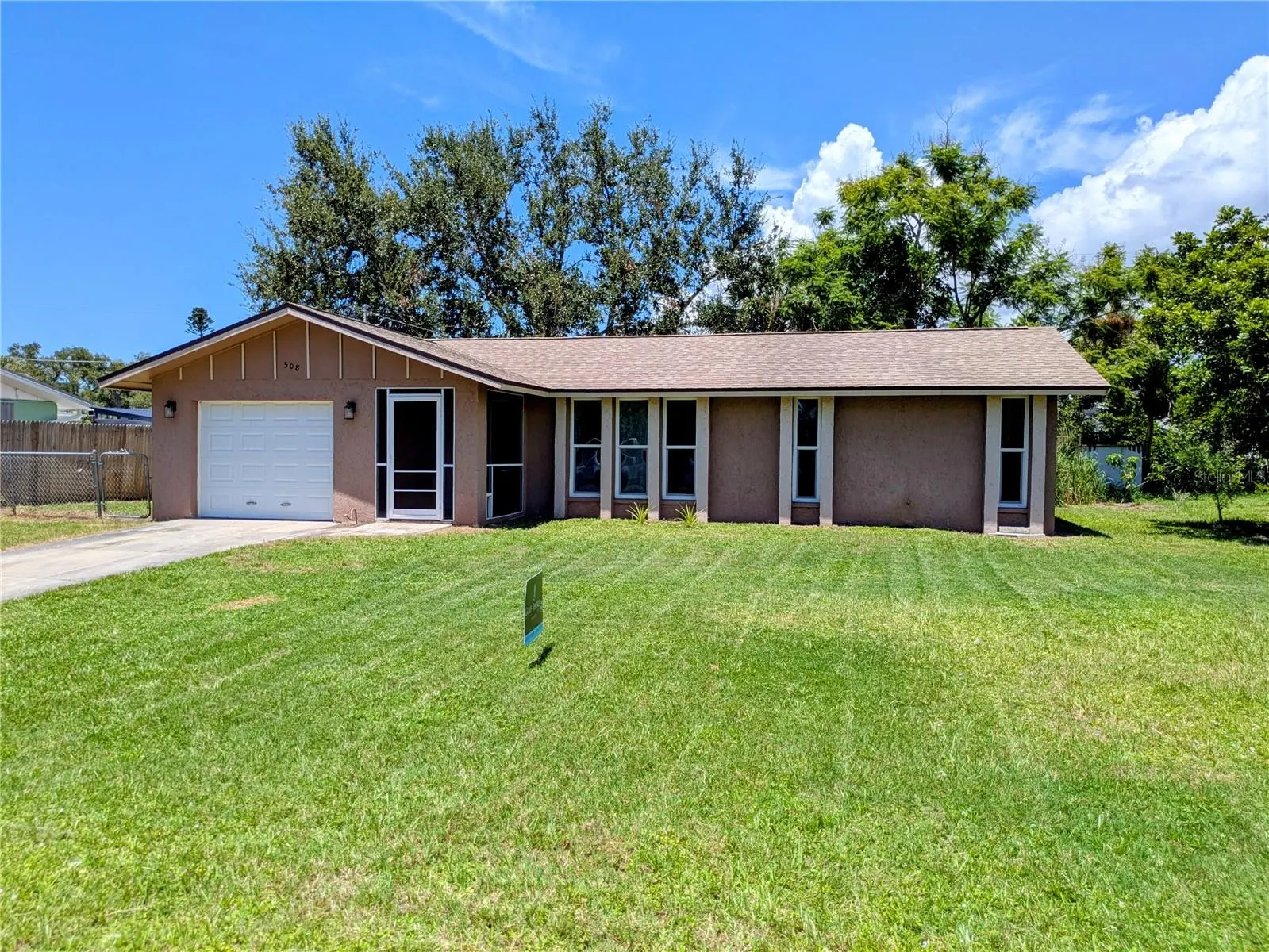 508 N QUINCY RD