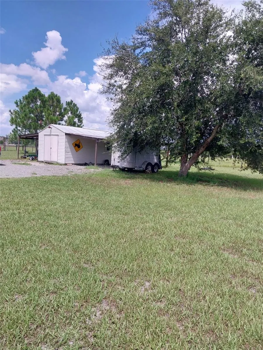2566 SW BREWER AVE