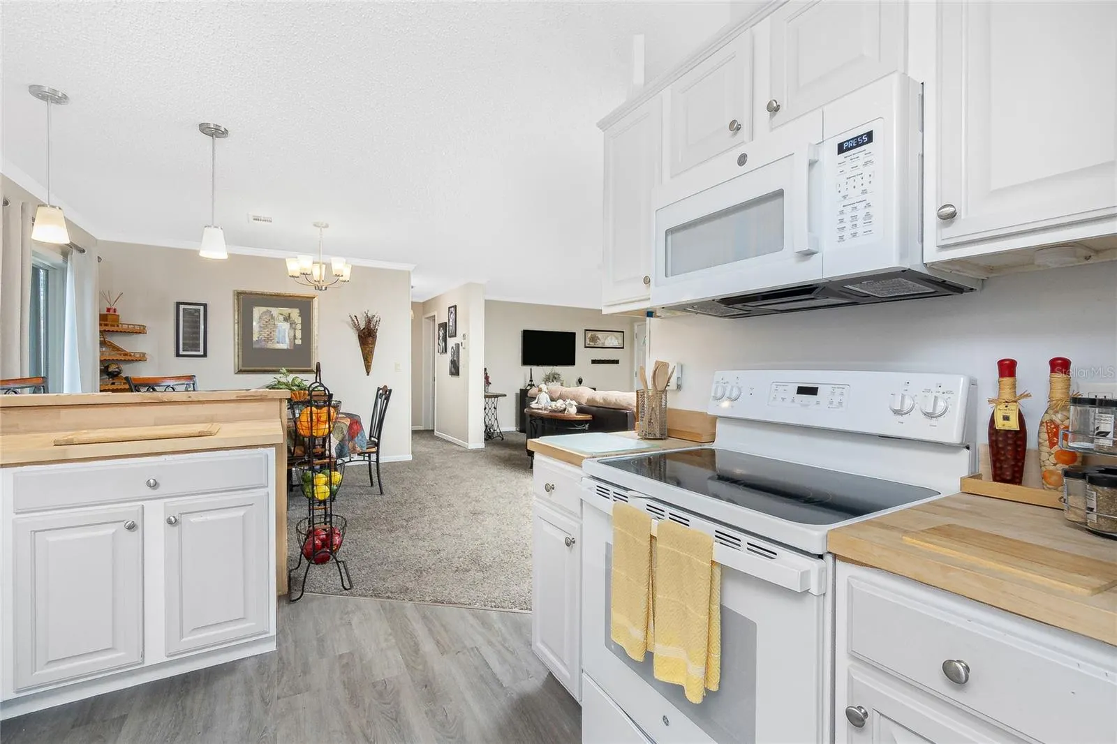 1000 KINGS HWY #390, #390