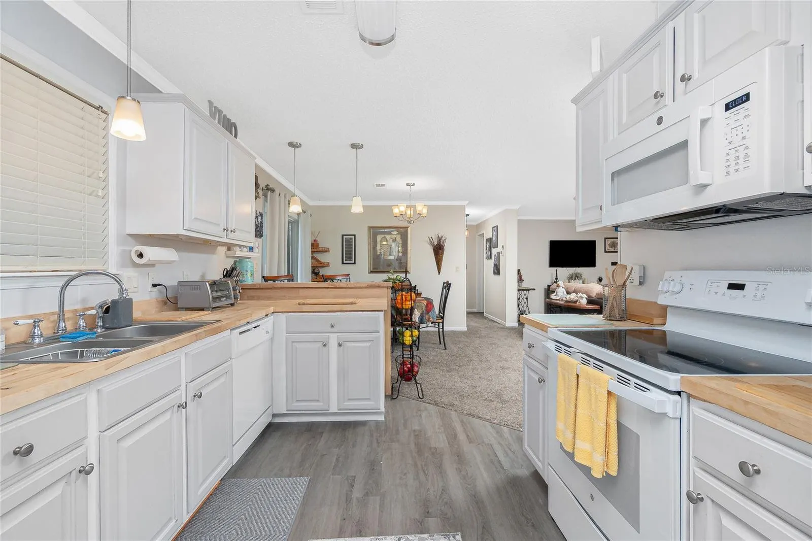 1000 KINGS HWY #390, #390