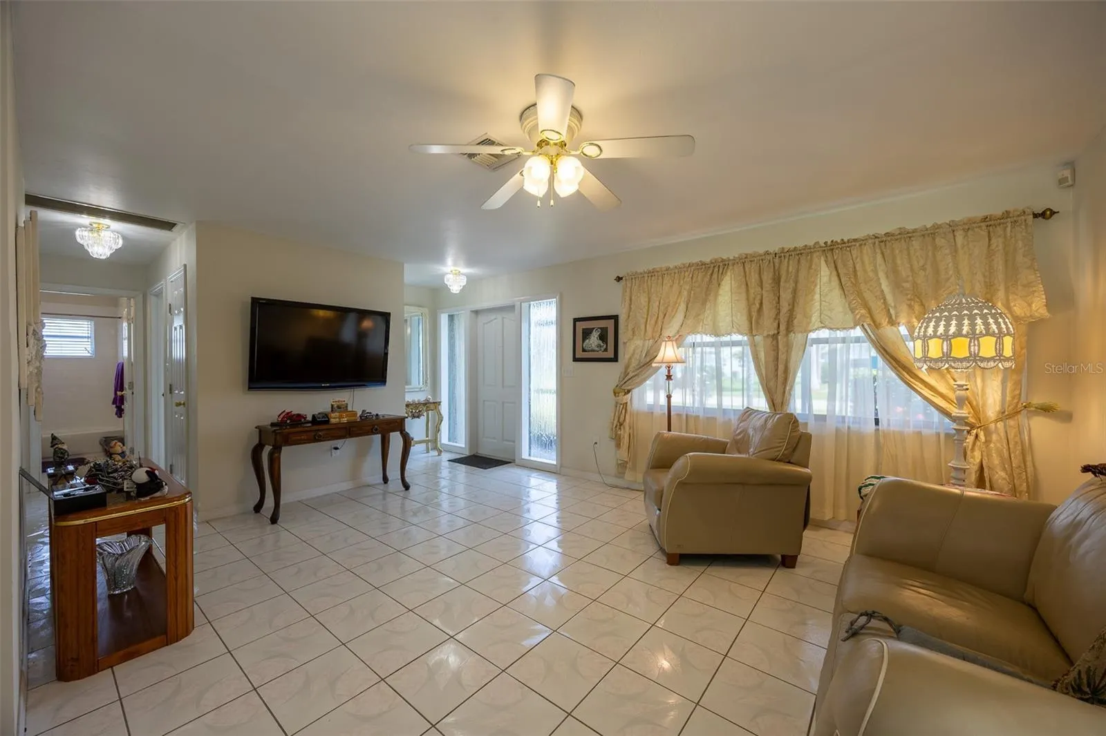 457 GRENIER DR