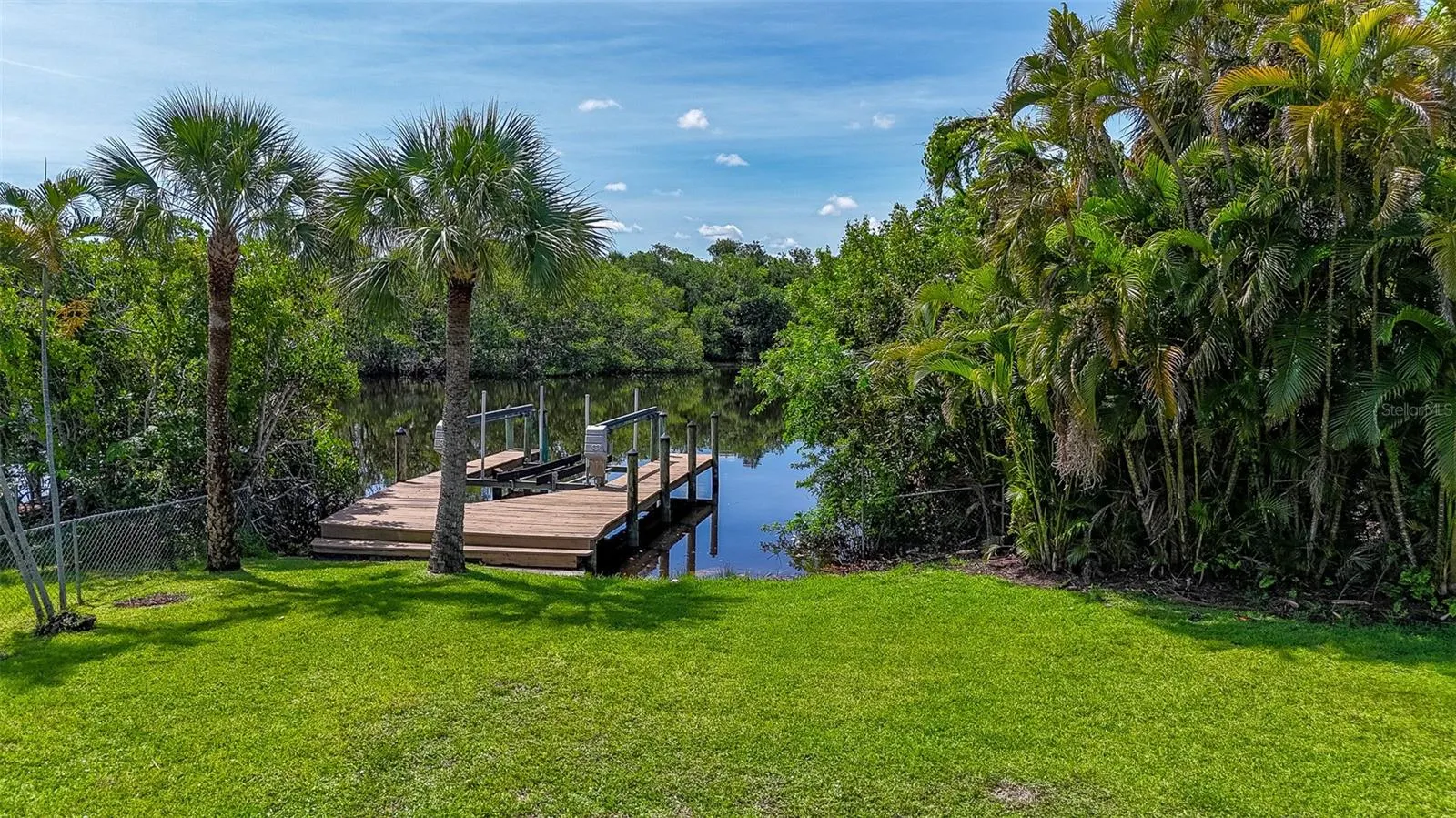 457 GRENIER DR