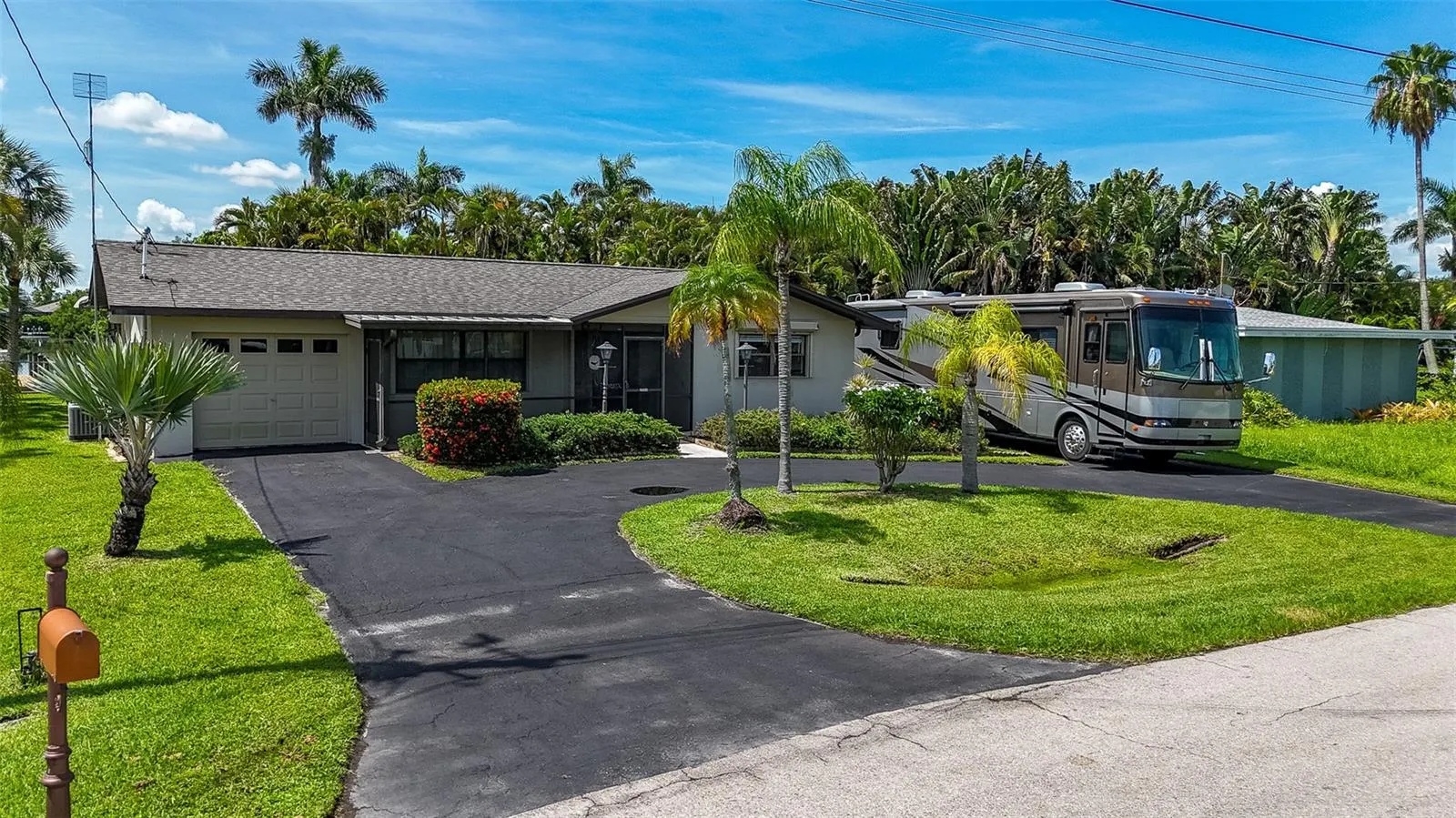 457 GRENIER DR
