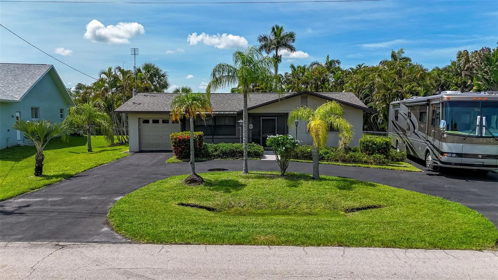 457 GRENIER DR