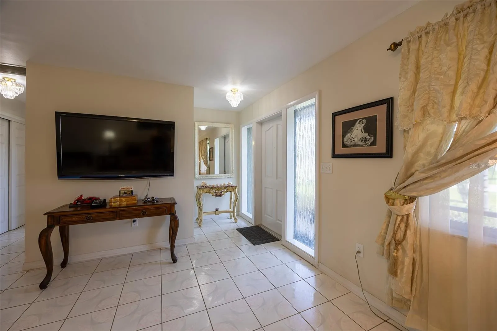 457 GRENIER DR