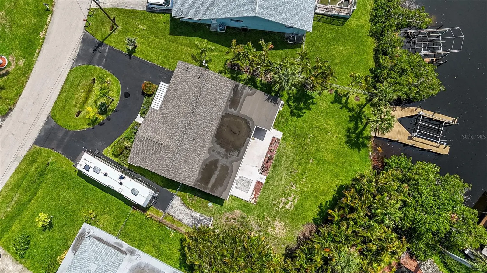 457 GRENIER DR