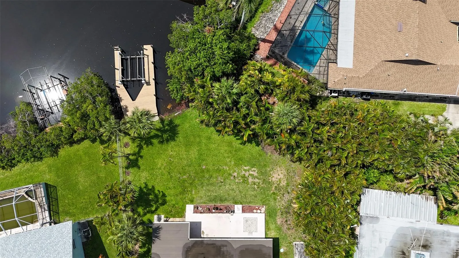 457 GRENIER DR