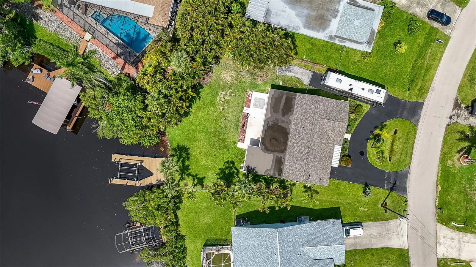 457 GRENIER DR