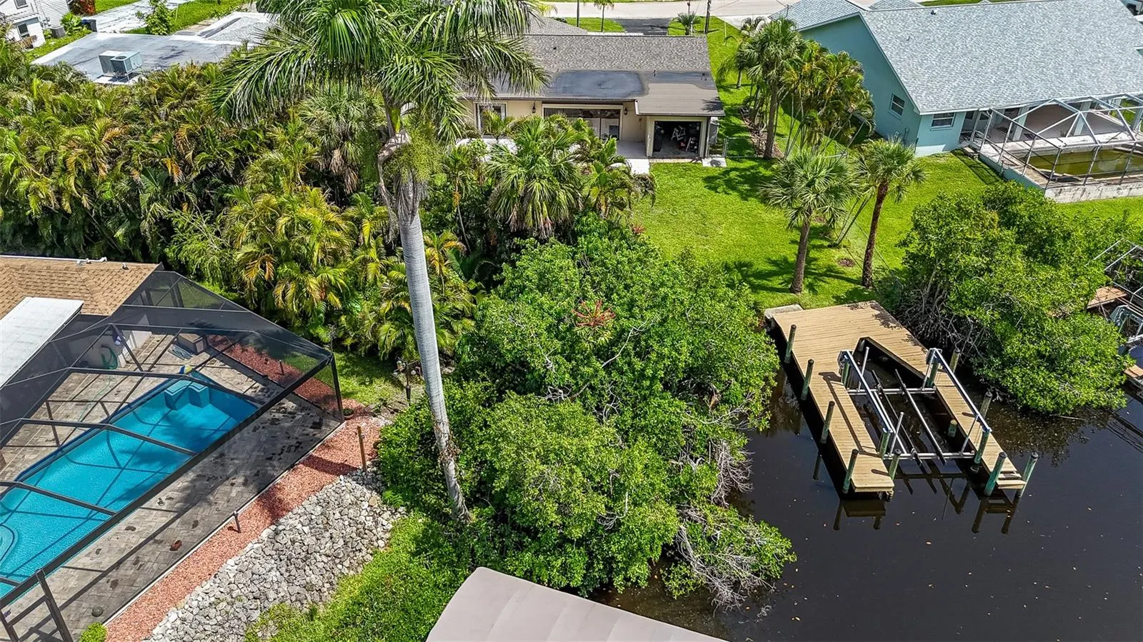 457 GRENIER DR