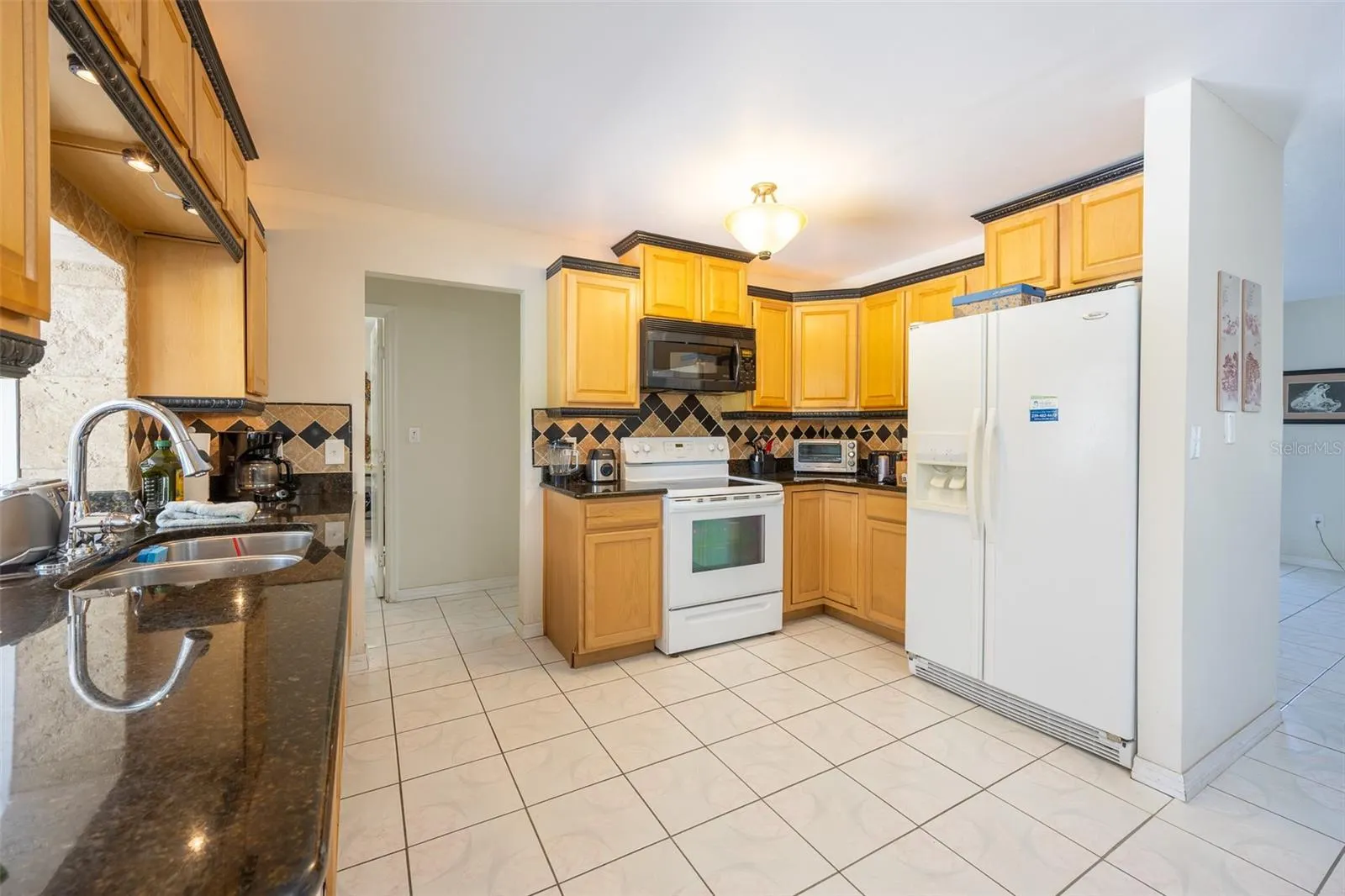 457 GRENIER DR