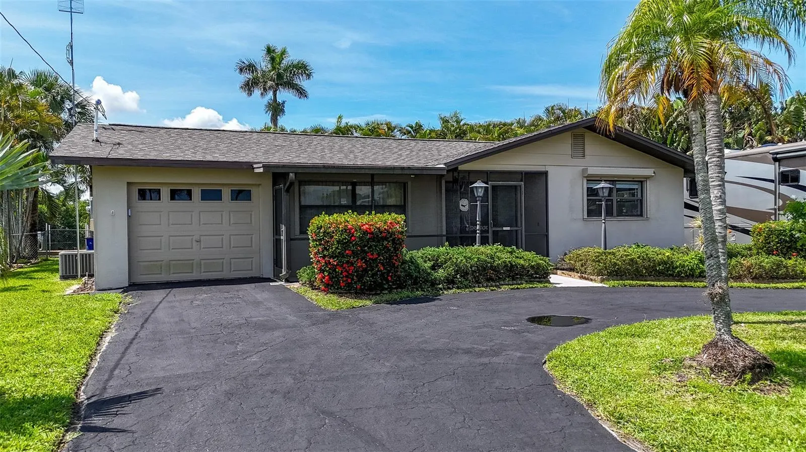 457 GRENIER DR