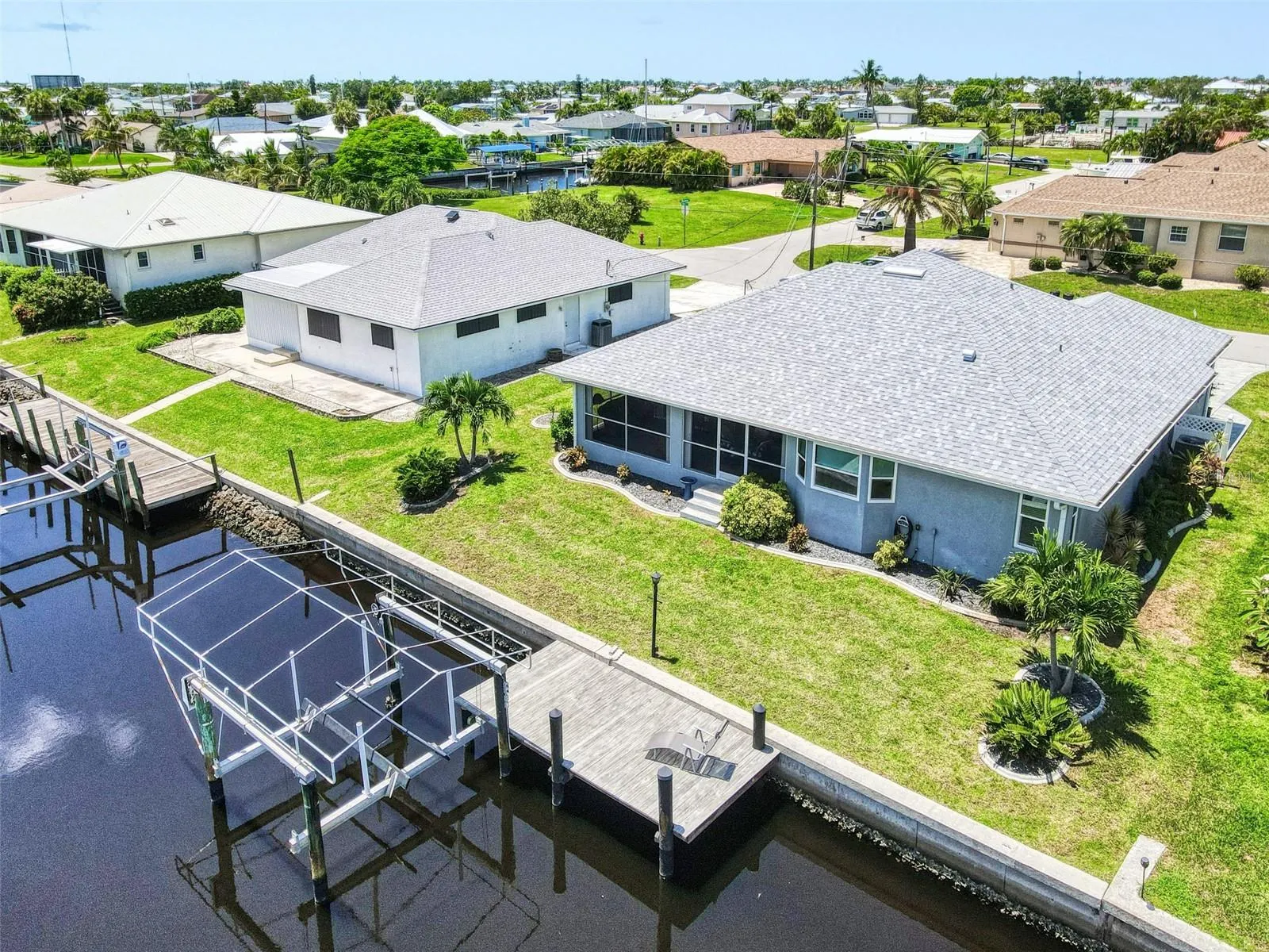 4226 PALM DR