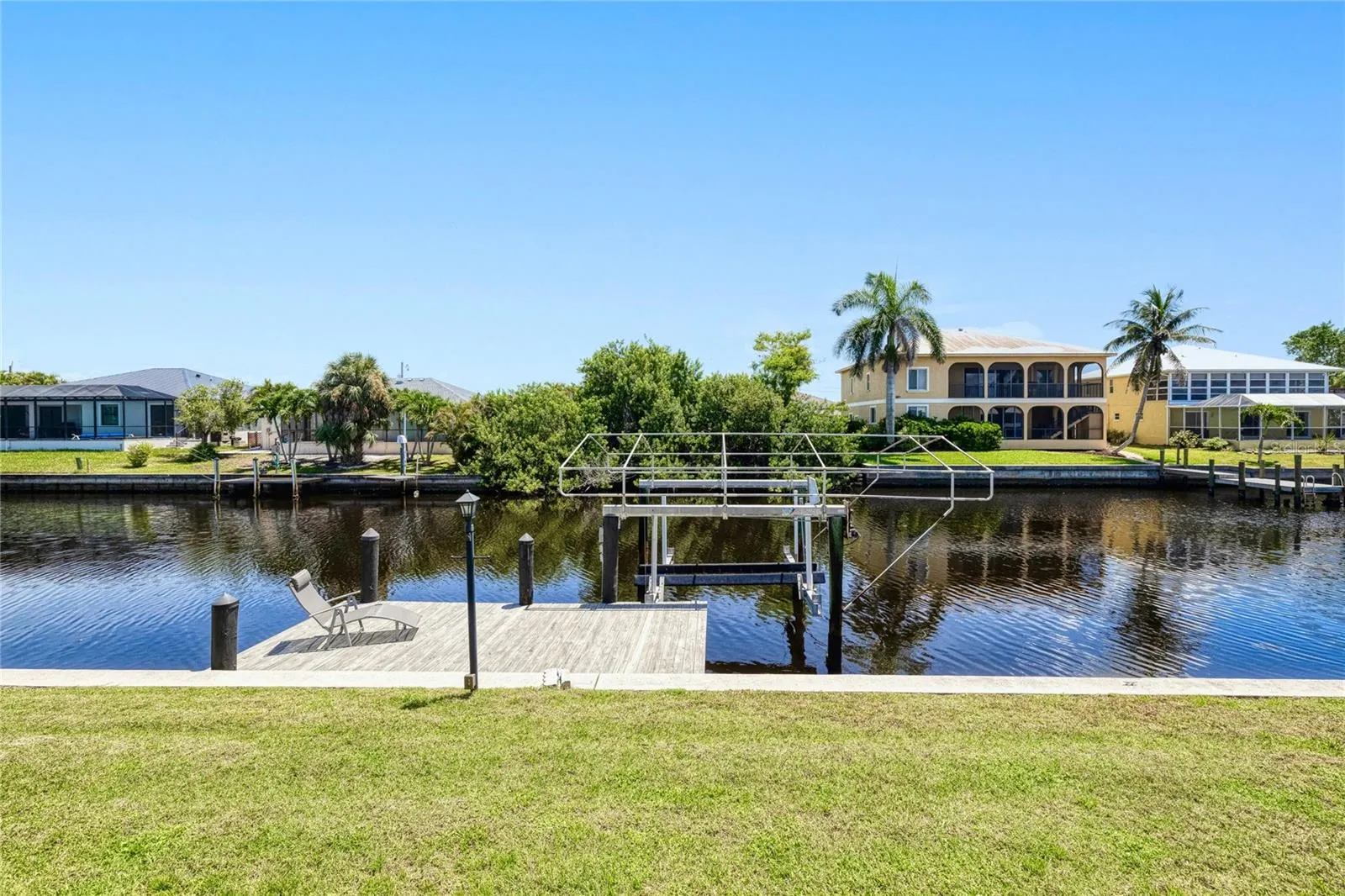 4226 PALM DR