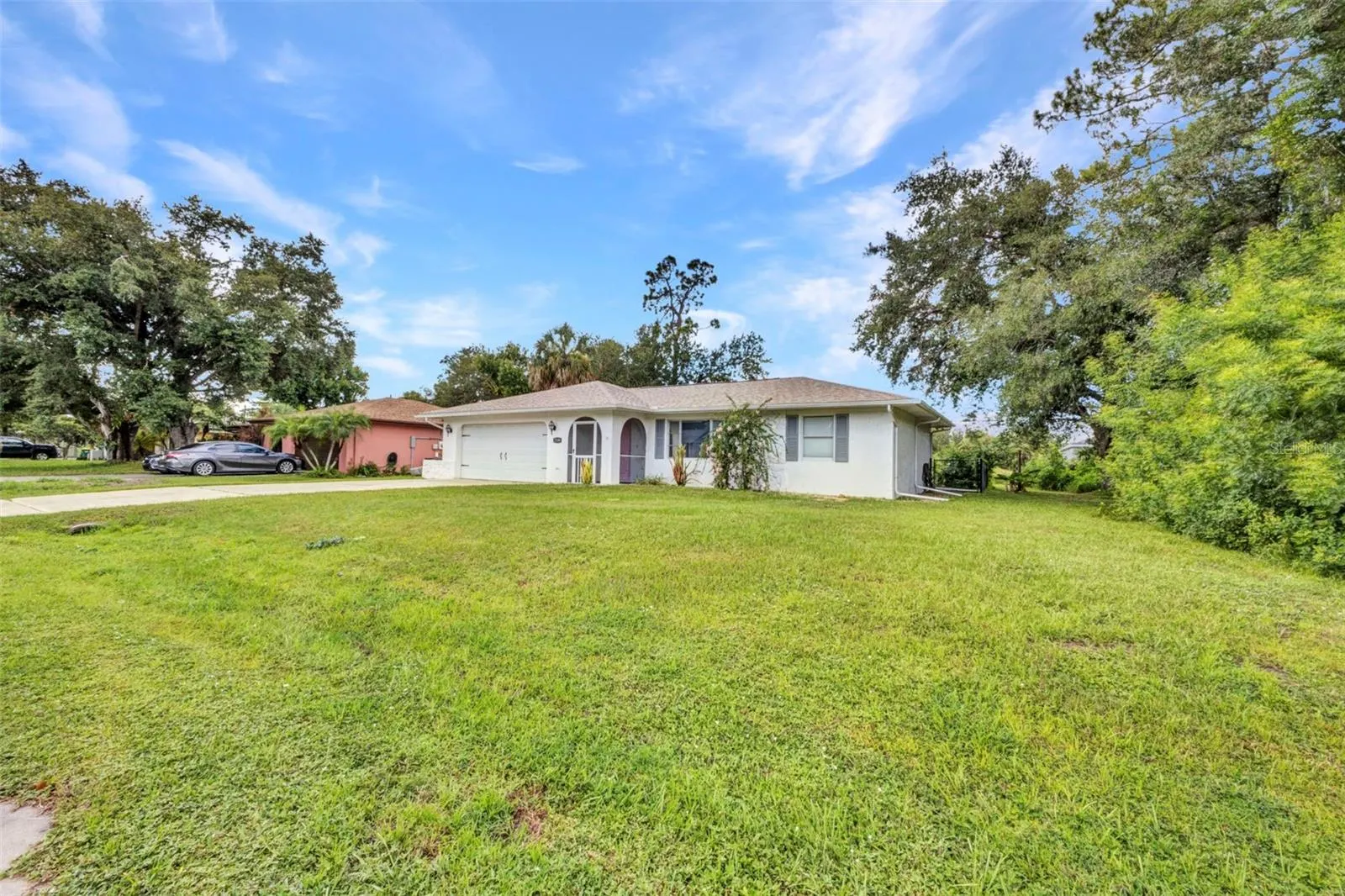 2109 LAKE VIEW BLVD