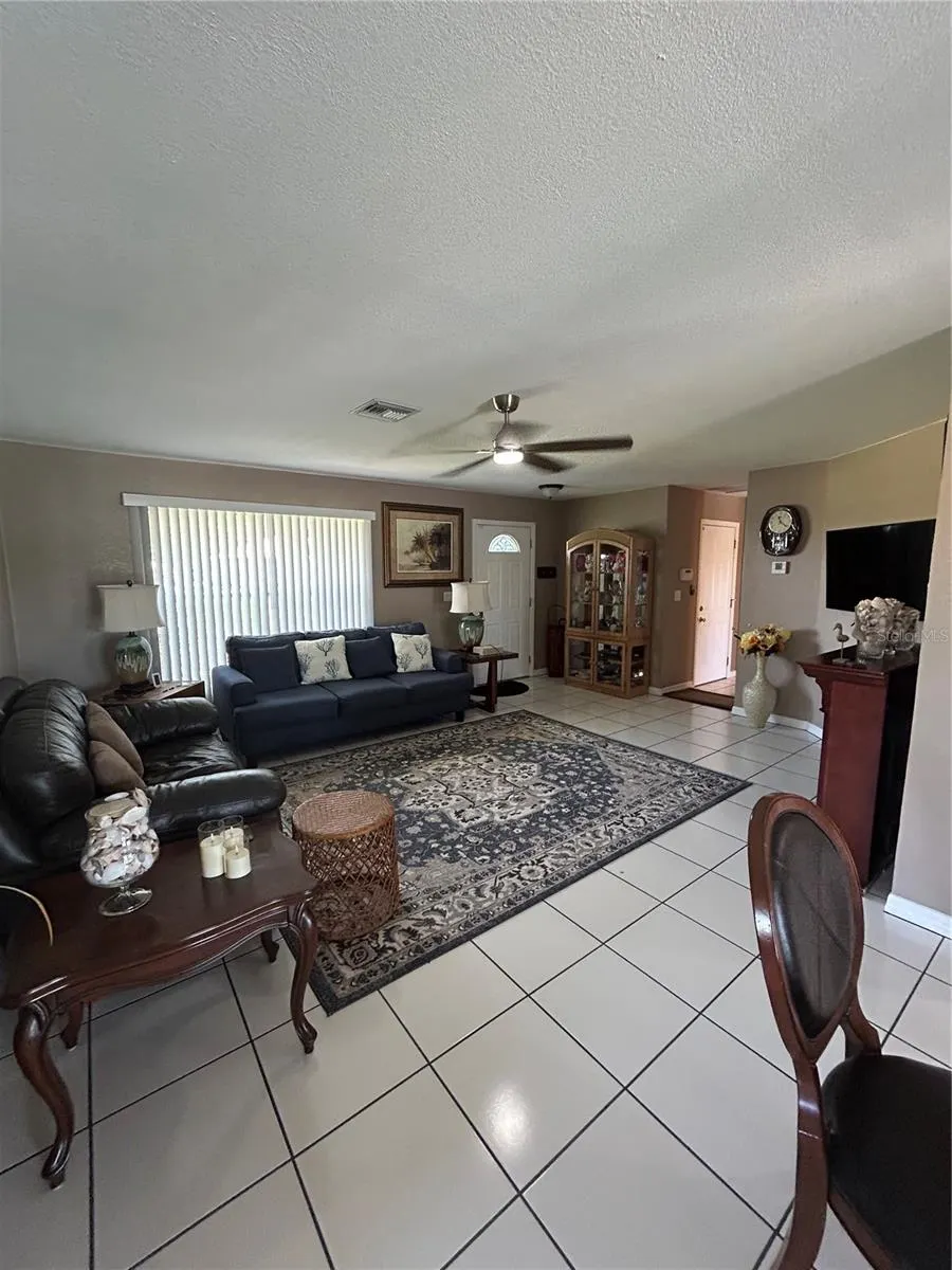 579 LAKEMONT