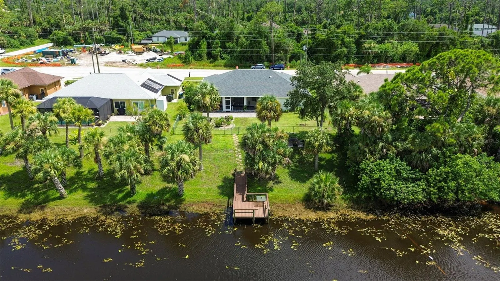 1084 W HILLSBOROUGH BLVD