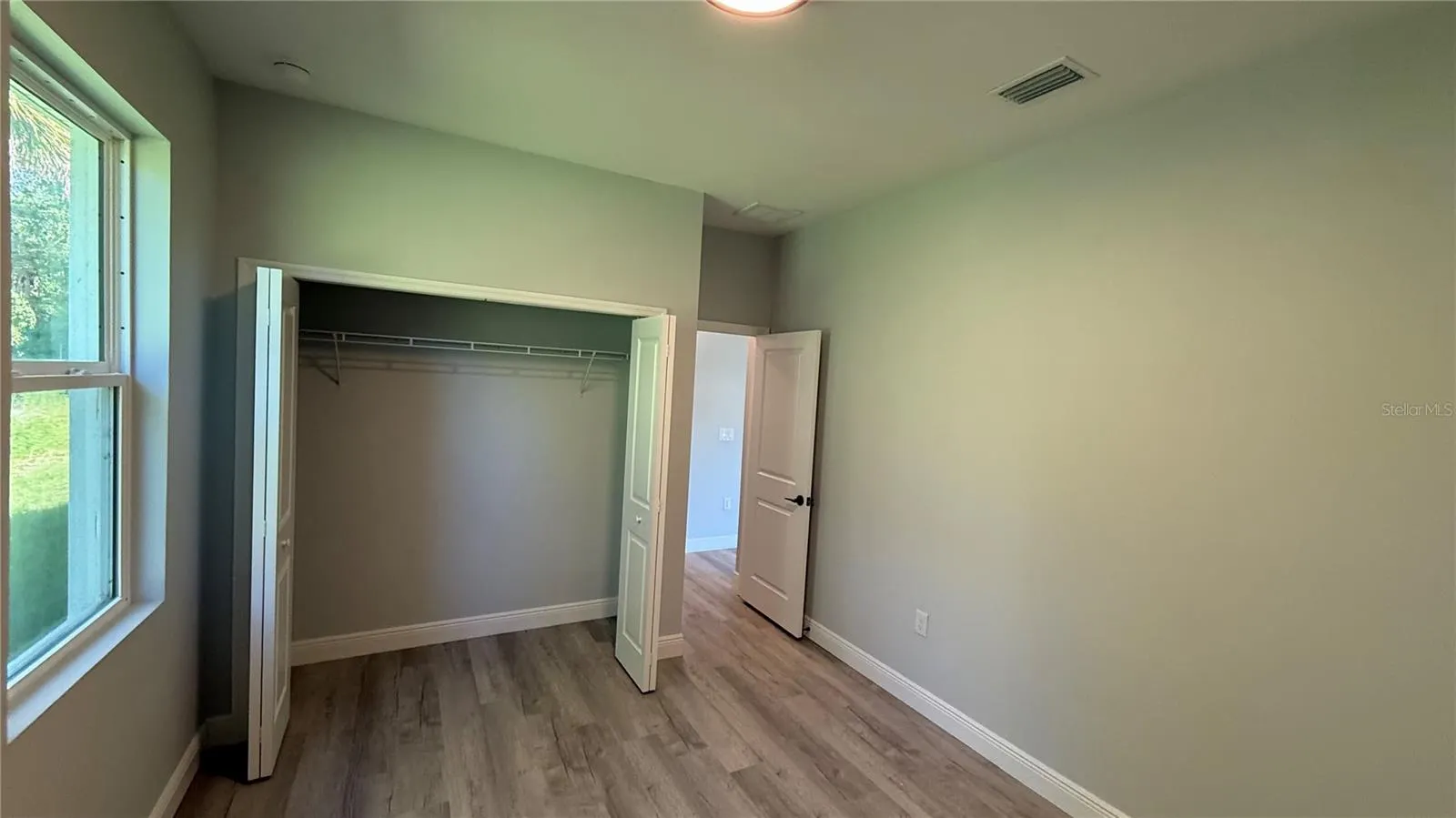 1117 VERNON AVE