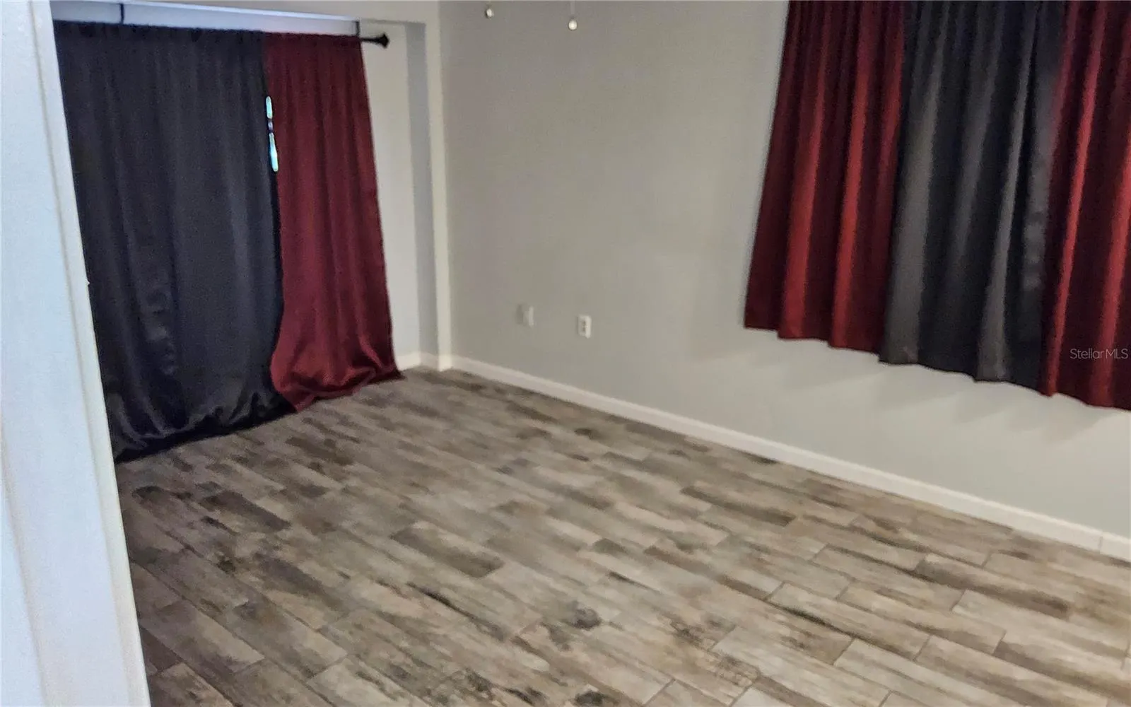 1108 AMPLE AVE