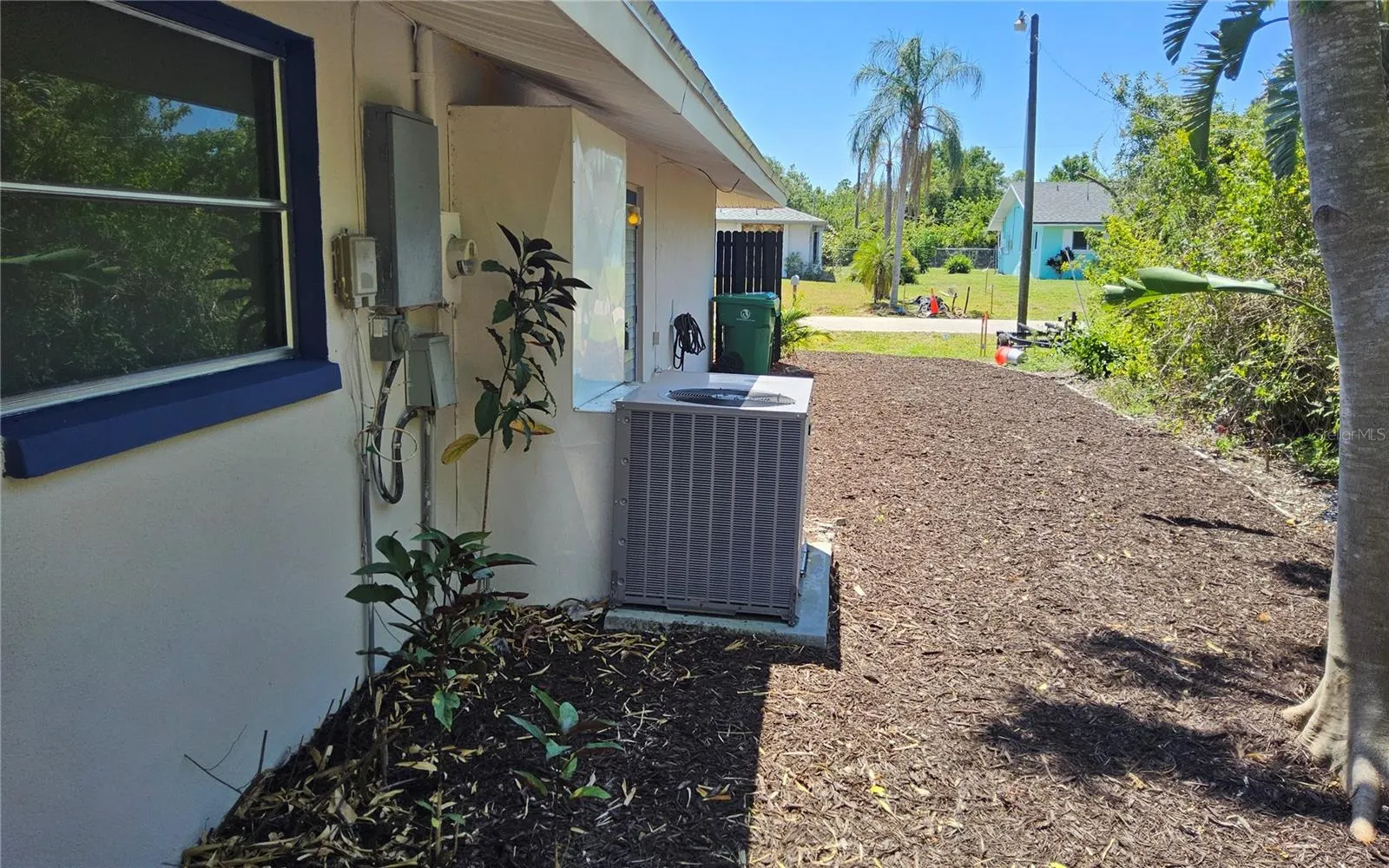 1108 AMPLE AVE