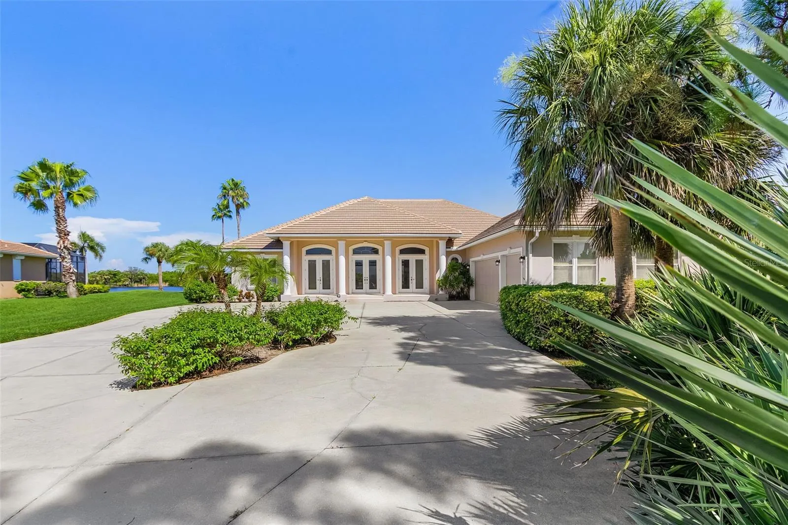 1080 MATECUMBE KEY RD
