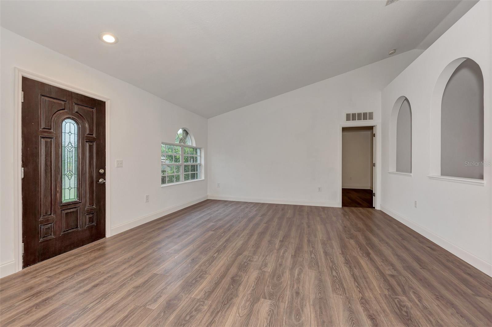 9295 MELODY CIR
