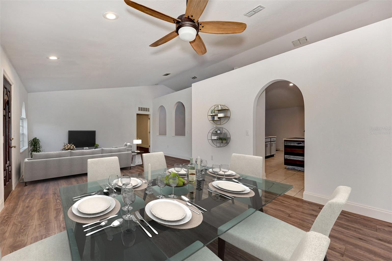 9295 MELODY CIR