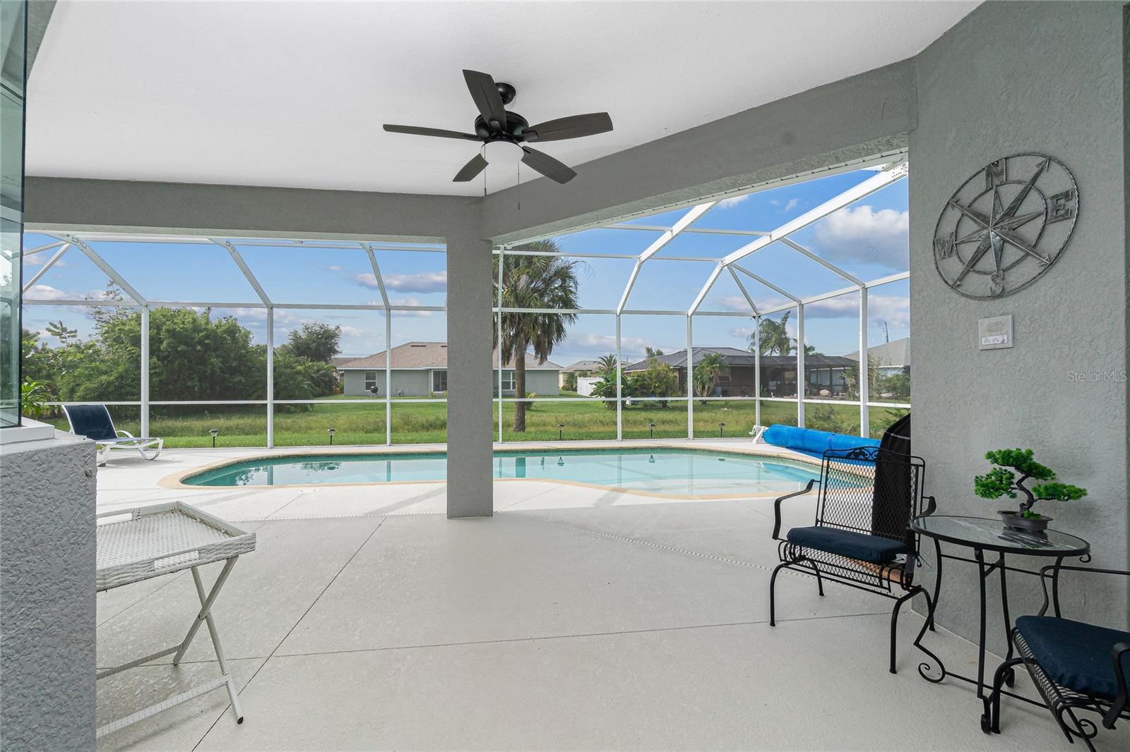11 LONG MEADOW LN