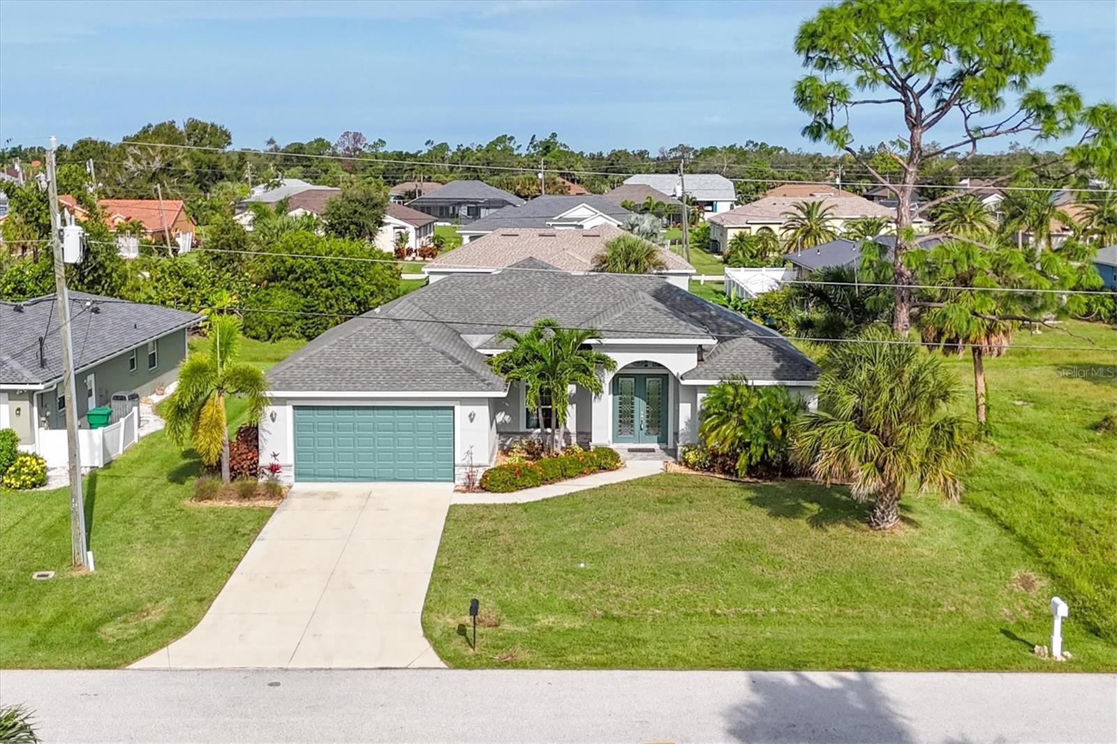 11 LONG MEADOW LN