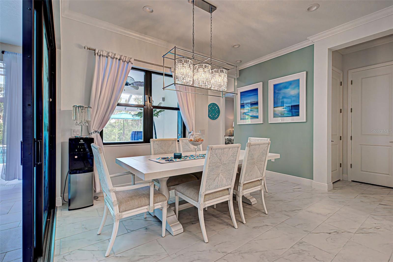 177 N CAYMAN ISLES BLVD