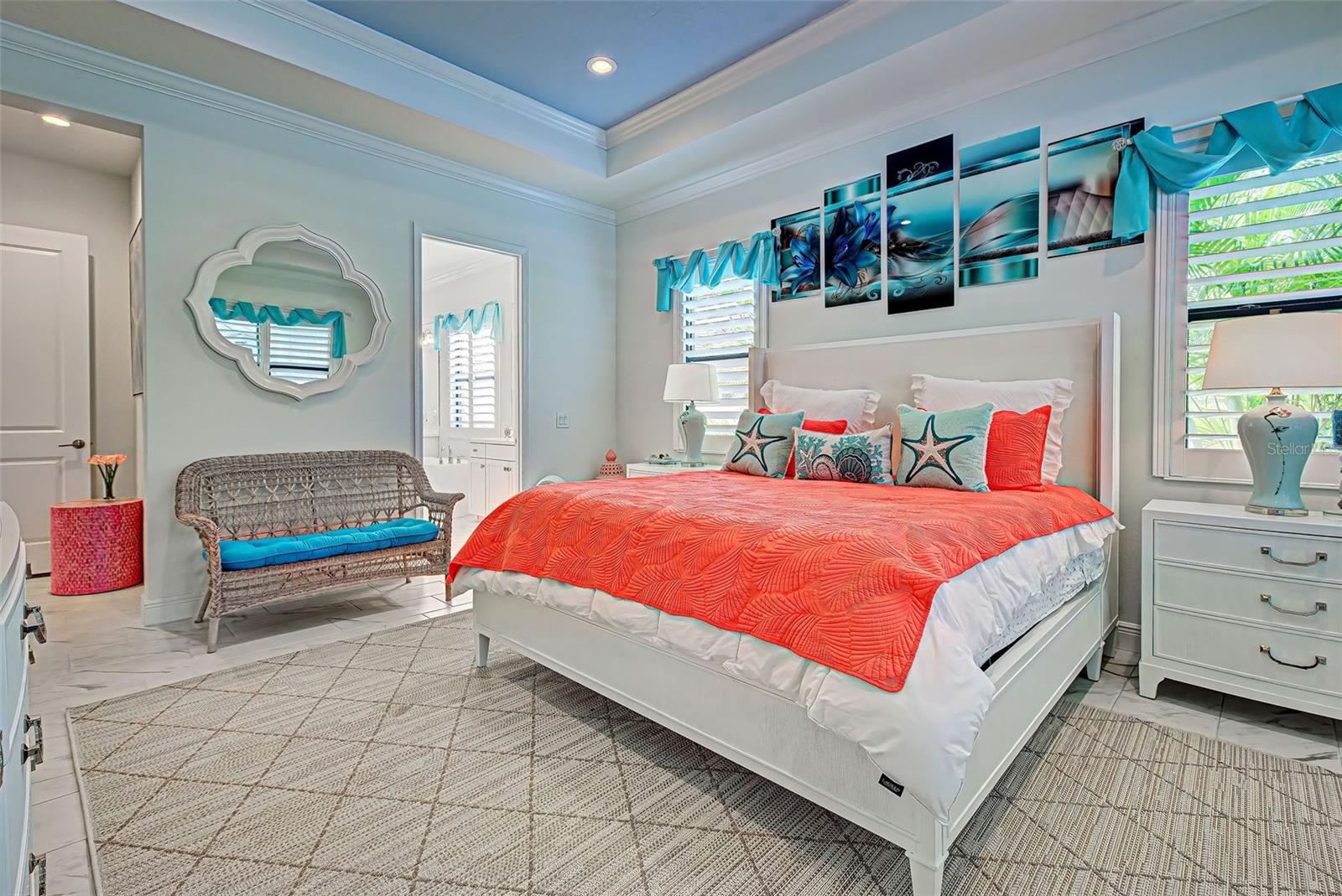 177 N CAYMAN ISLES BLVD