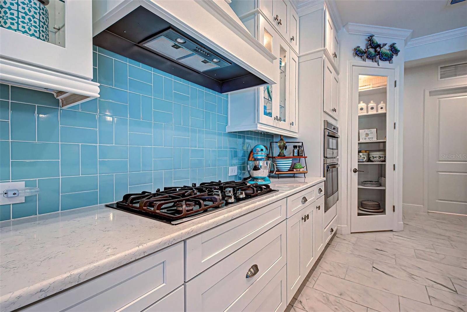 177 N CAYMAN ISLES BLVD