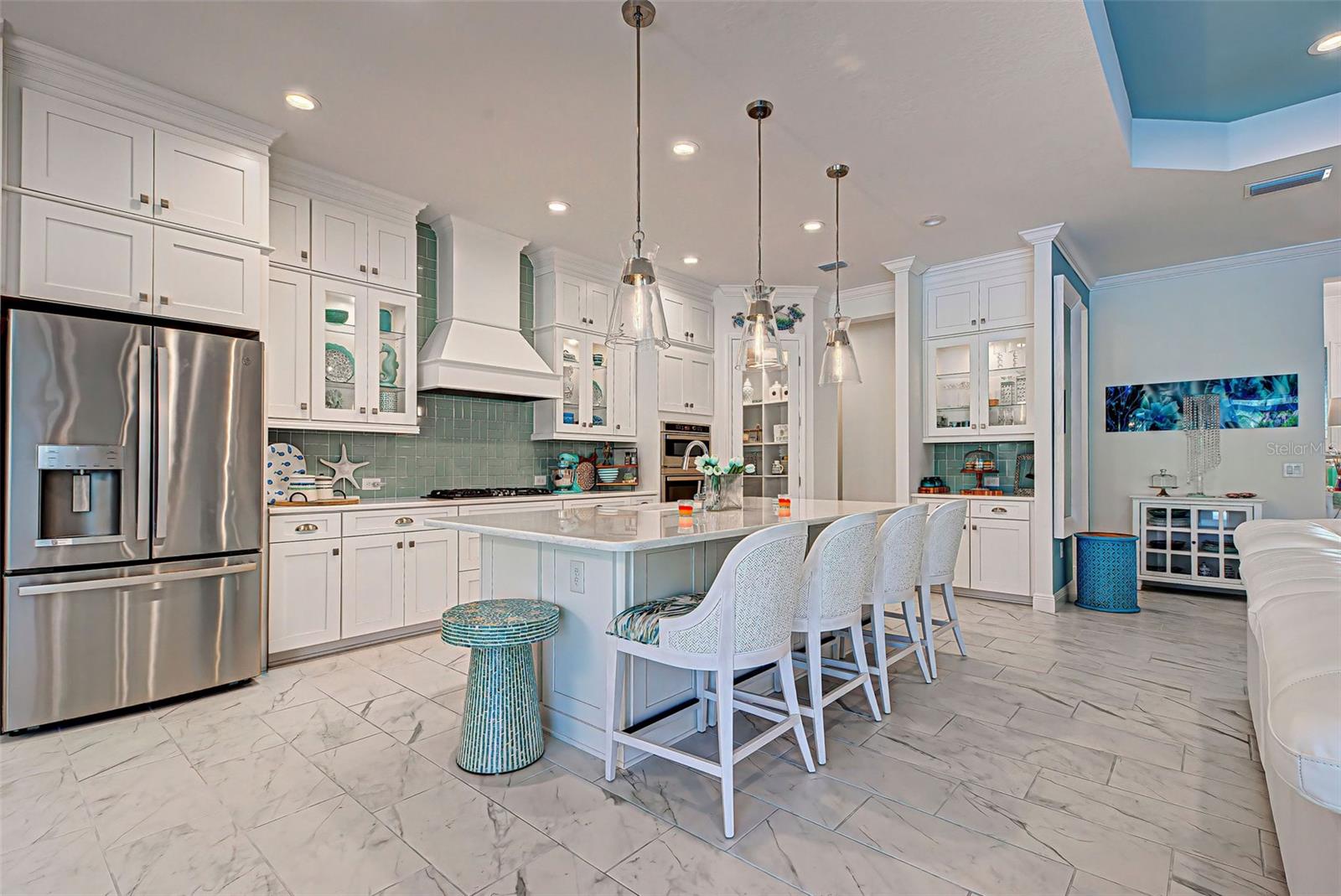 177 N CAYMAN ISLES BLVD