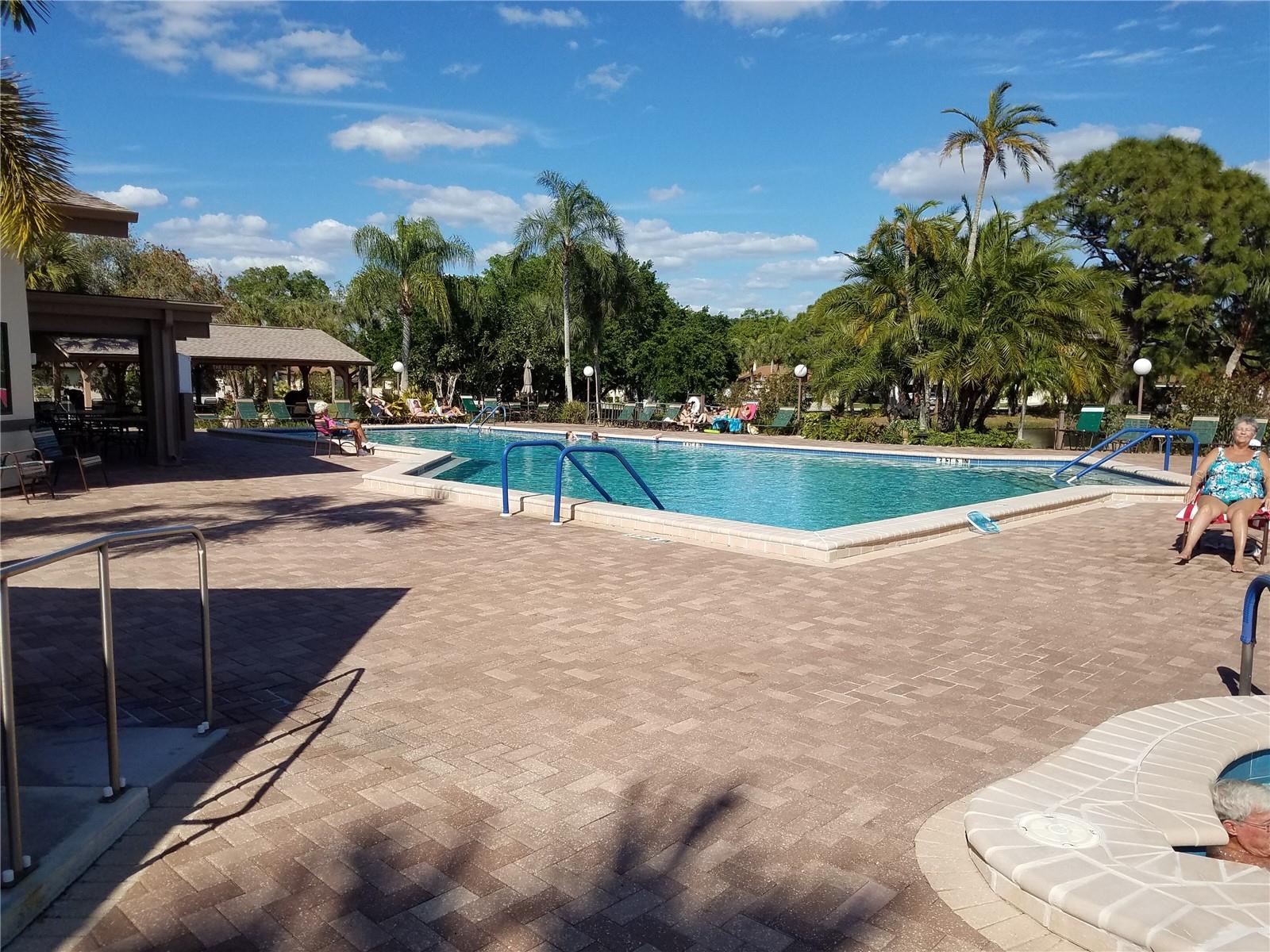 542 FOXWOOD BLVD #542, #542