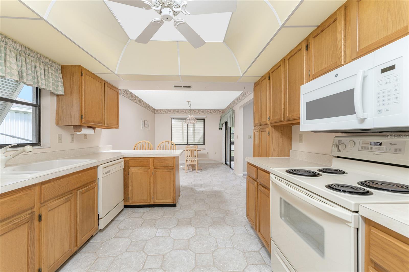 517 WEKIVA RIVER CT #82, #82
