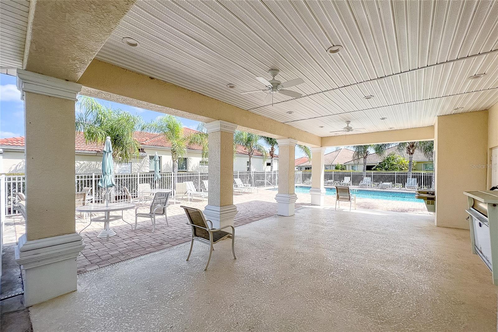 27177 IPSWICH DR