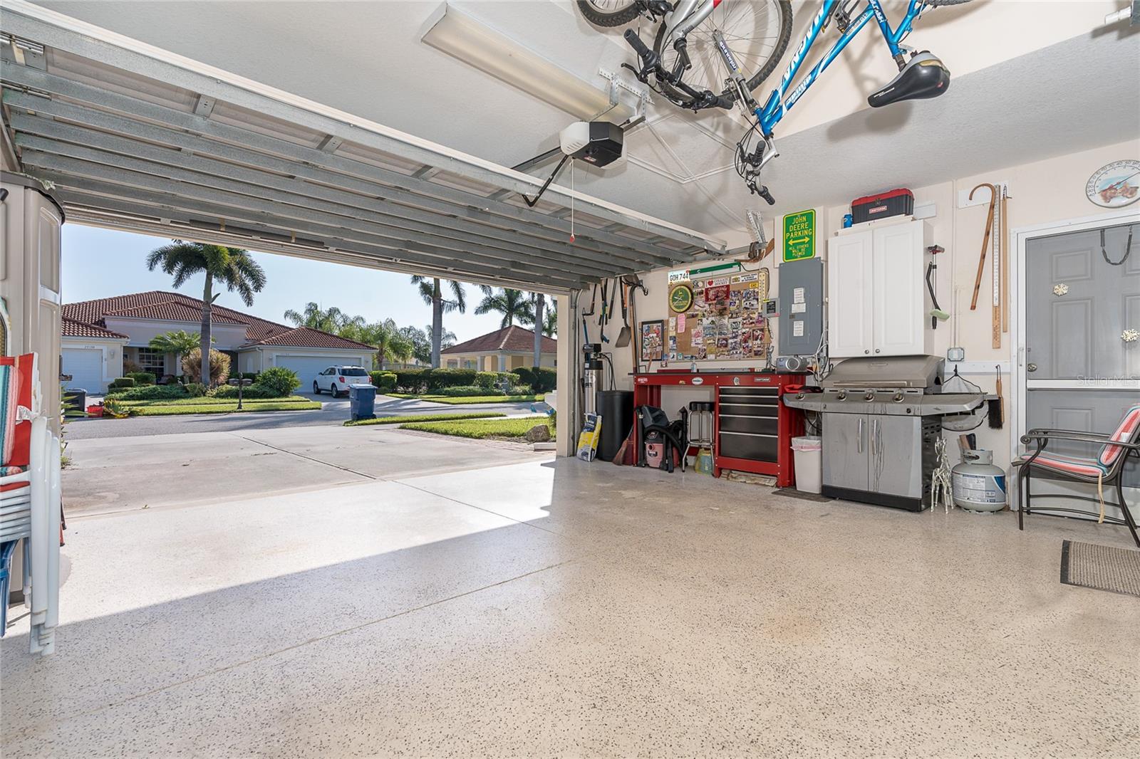 27177 IPSWICH DR