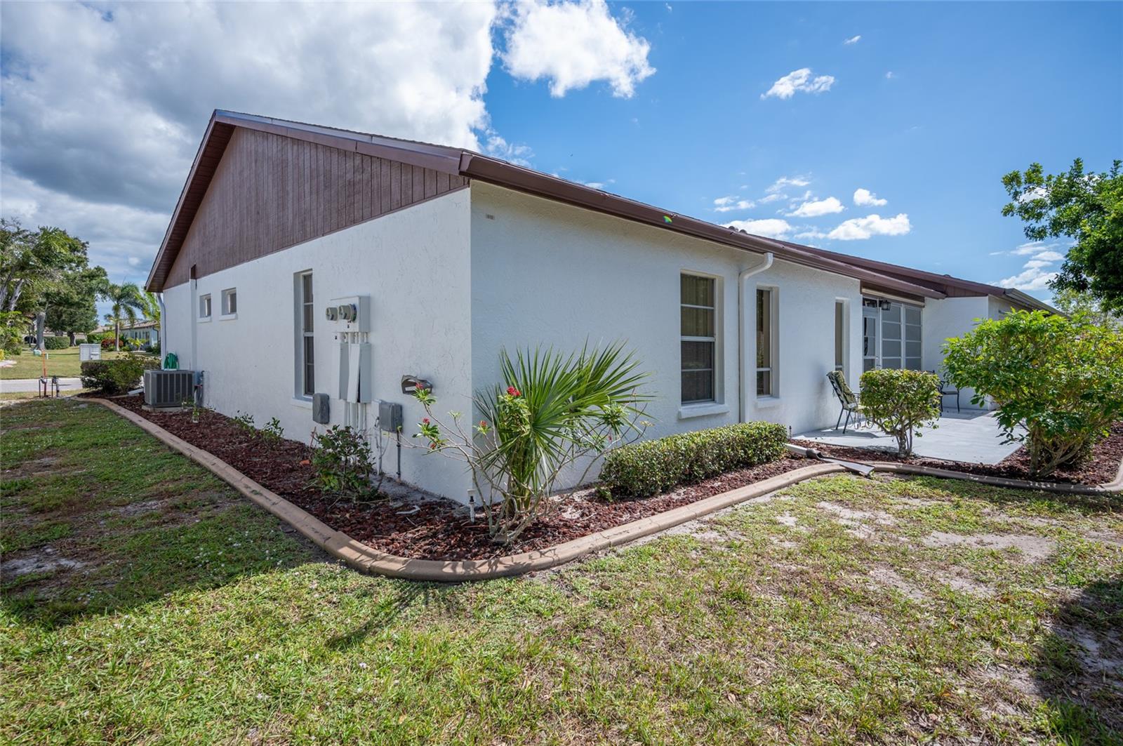 619 DOGWOOD AVE