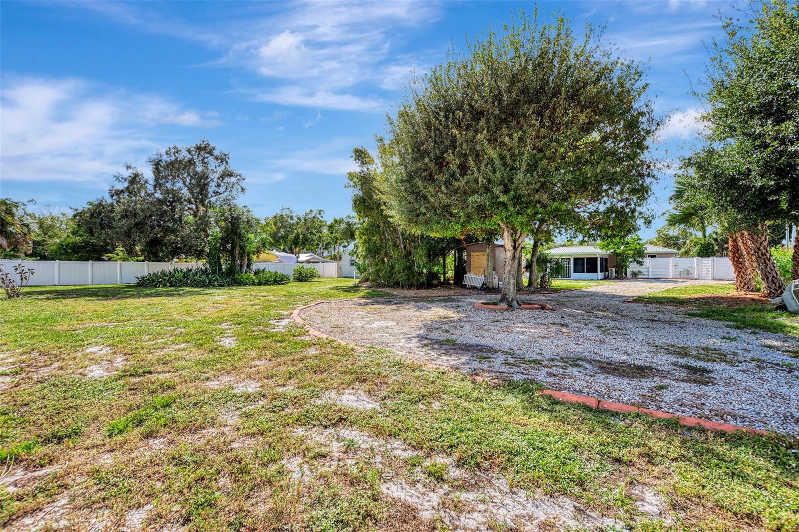 101 S MANGO & 0 W. GREEN ST