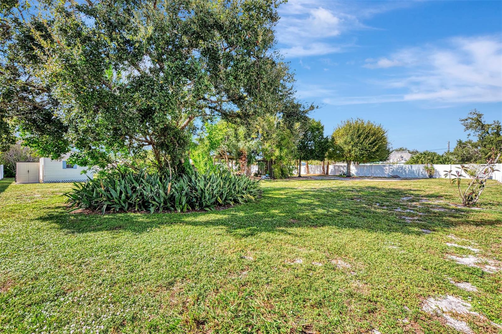 101 S MANGO & 0 W. GREEN ST