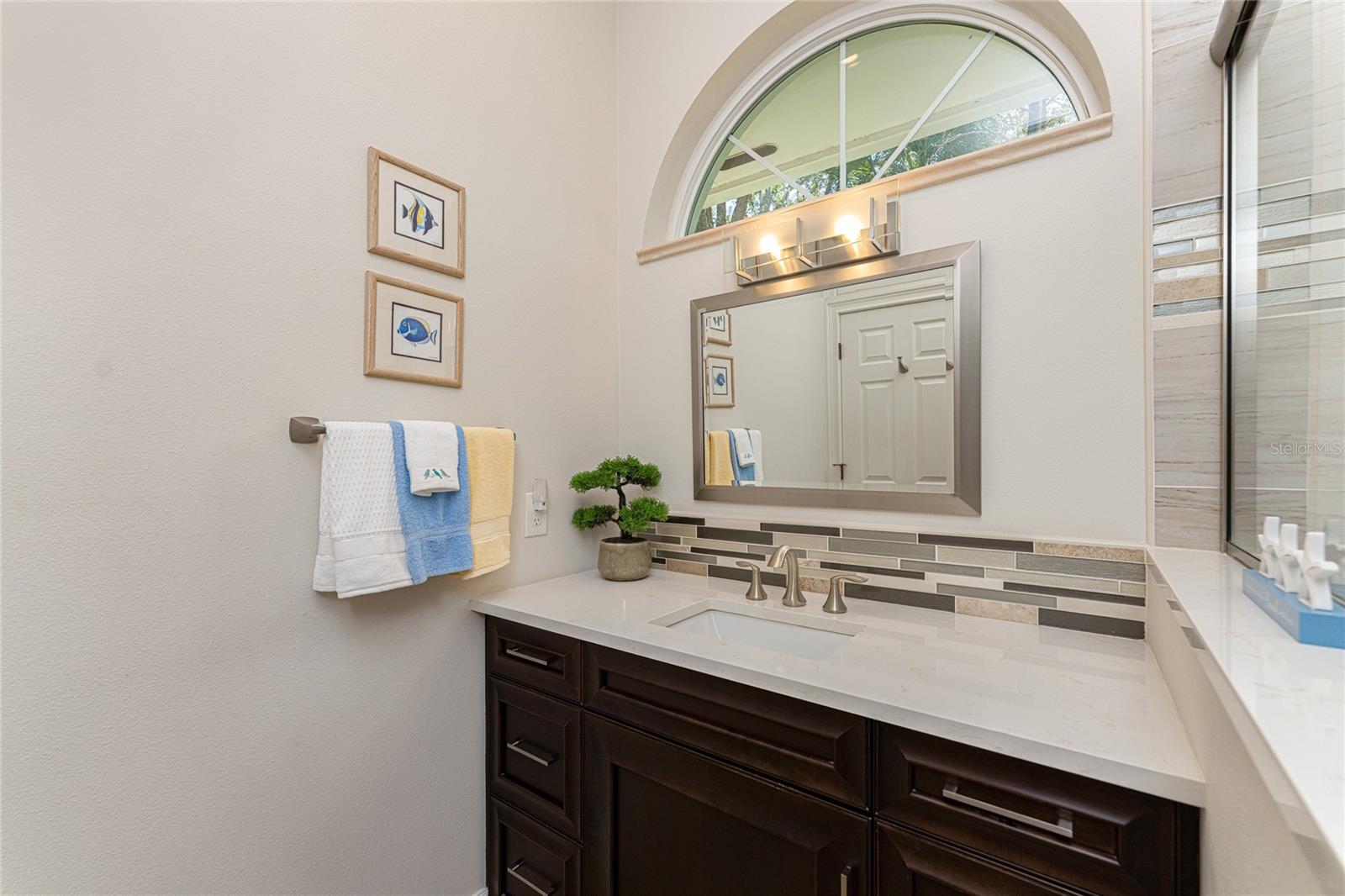 1 N CAYMAN ISLES BLVD
