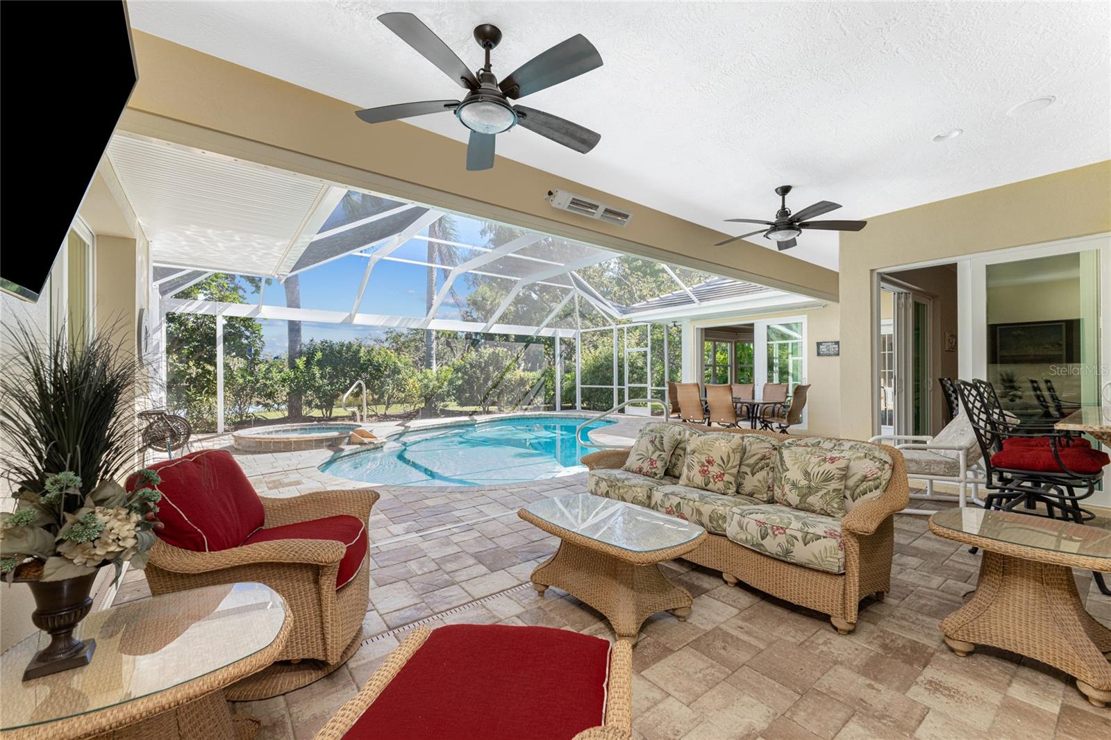 1 N CAYMAN ISLES BLVD
