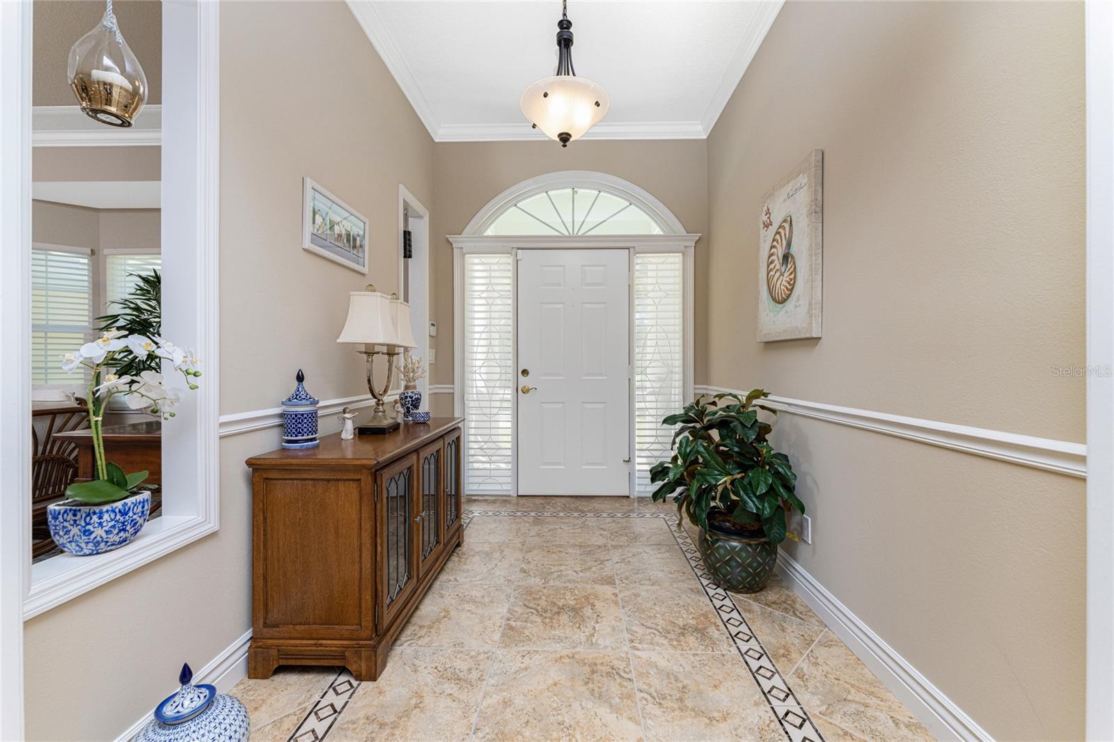 1 N CAYMAN ISLES BLVD
