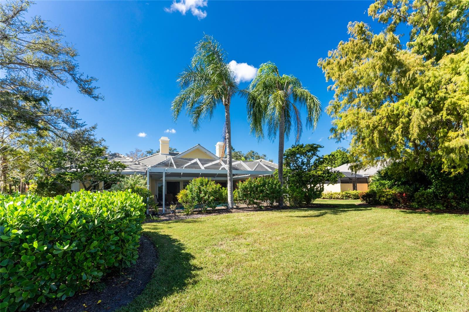 1 N CAYMAN ISLES BLVD