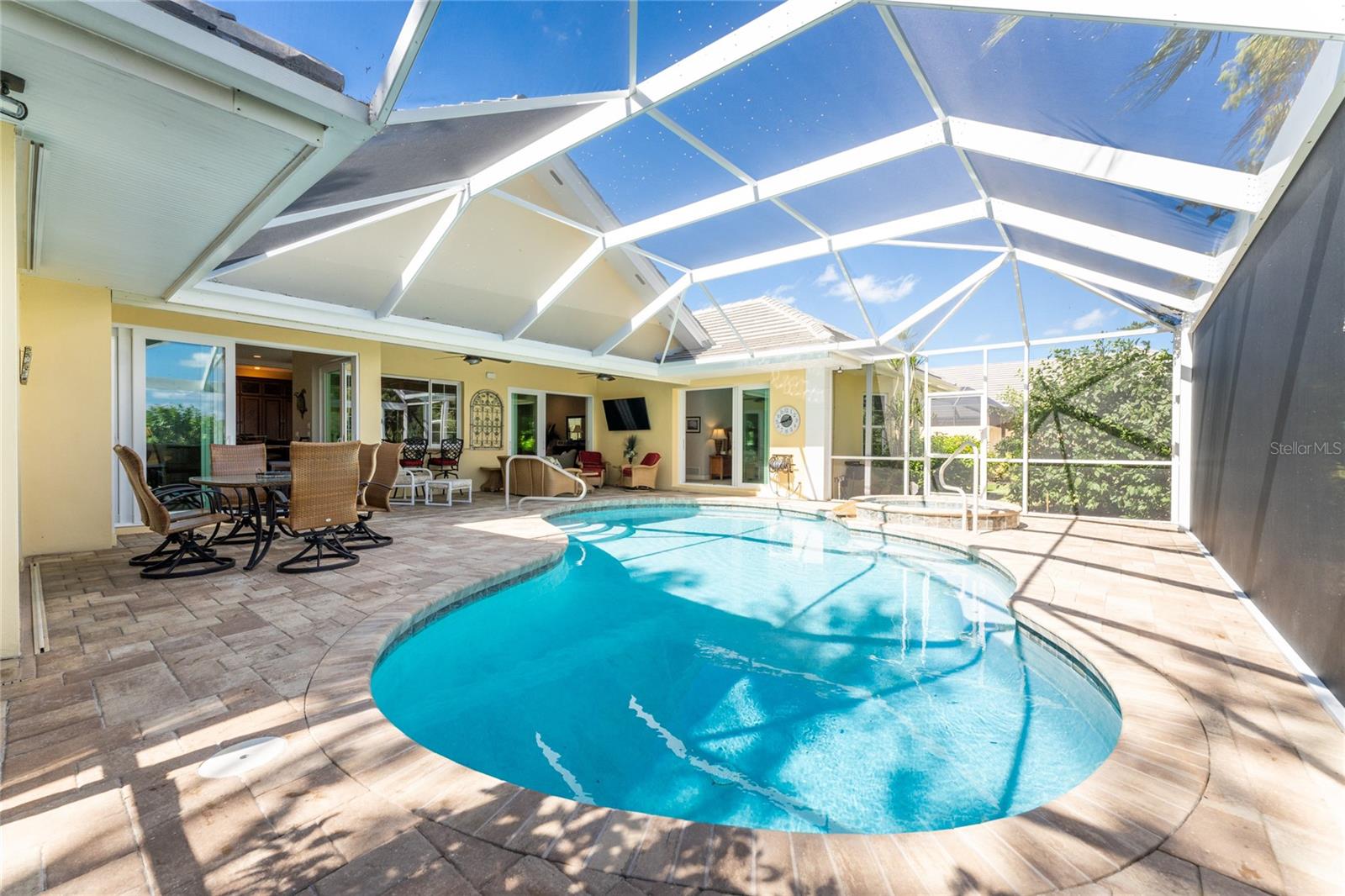 1 N CAYMAN ISLES BLVD
