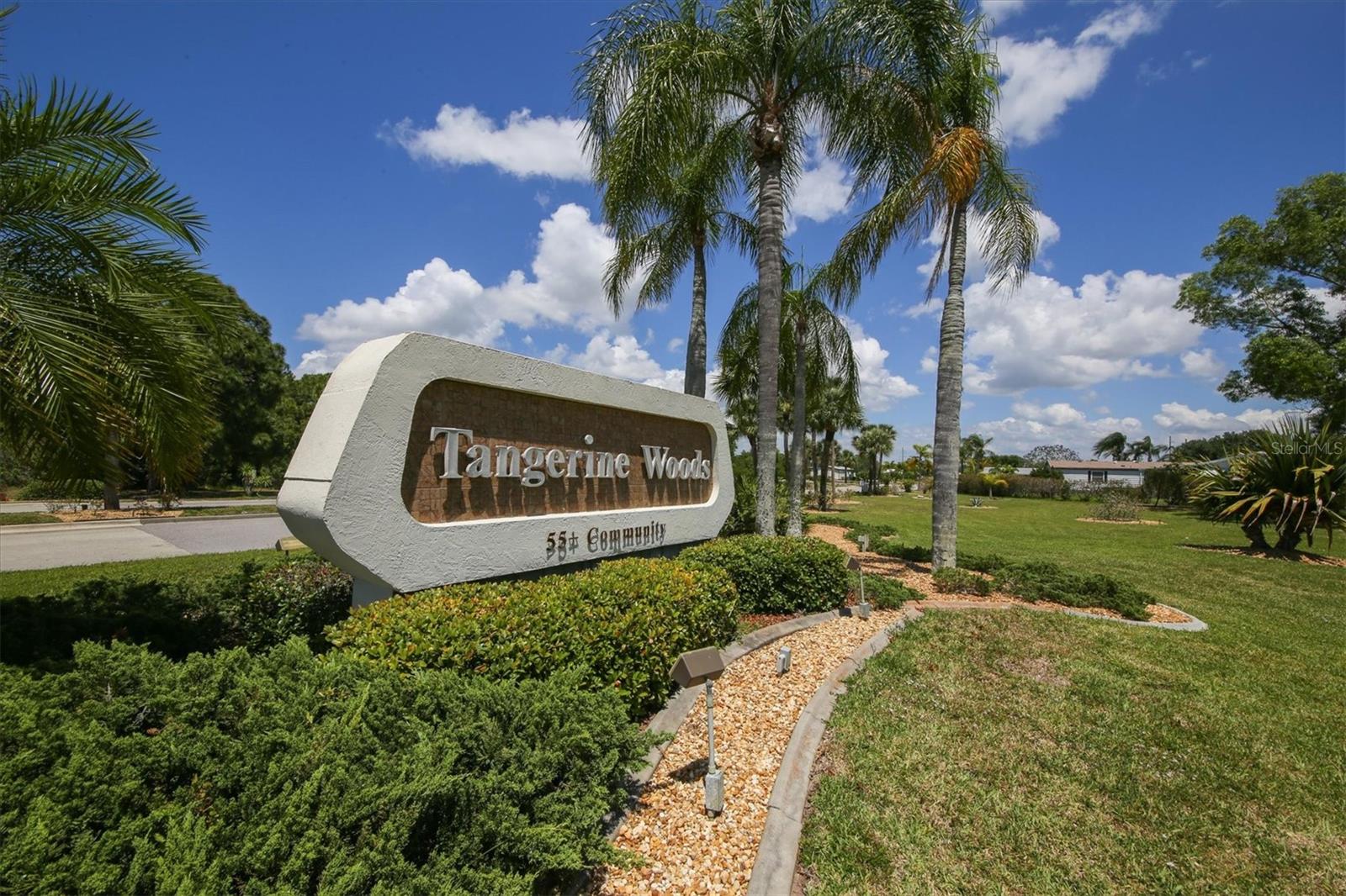 747 TANGERINE WOODS BLVD
